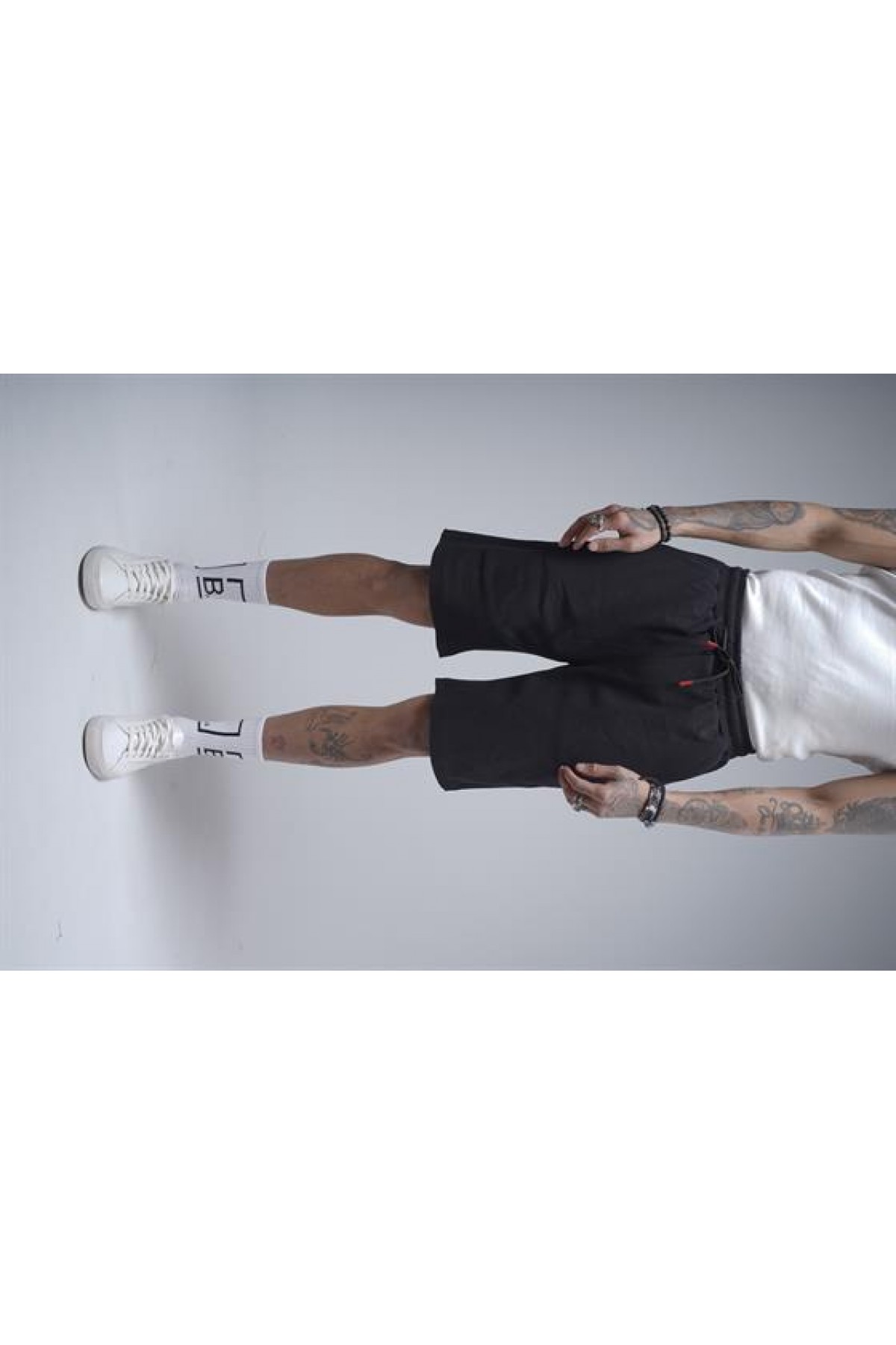 Beli Lastikli Cepli Regular Kalıp Erkek Şort Bermuda S