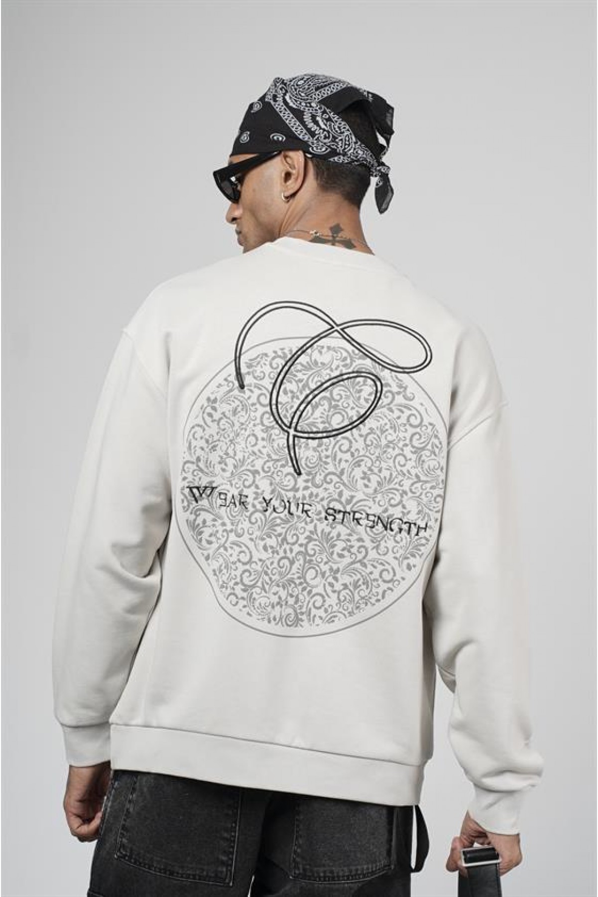 Bisiklet Yaka Baskılı Nakış Detaylı Erkek Sweatshirt S