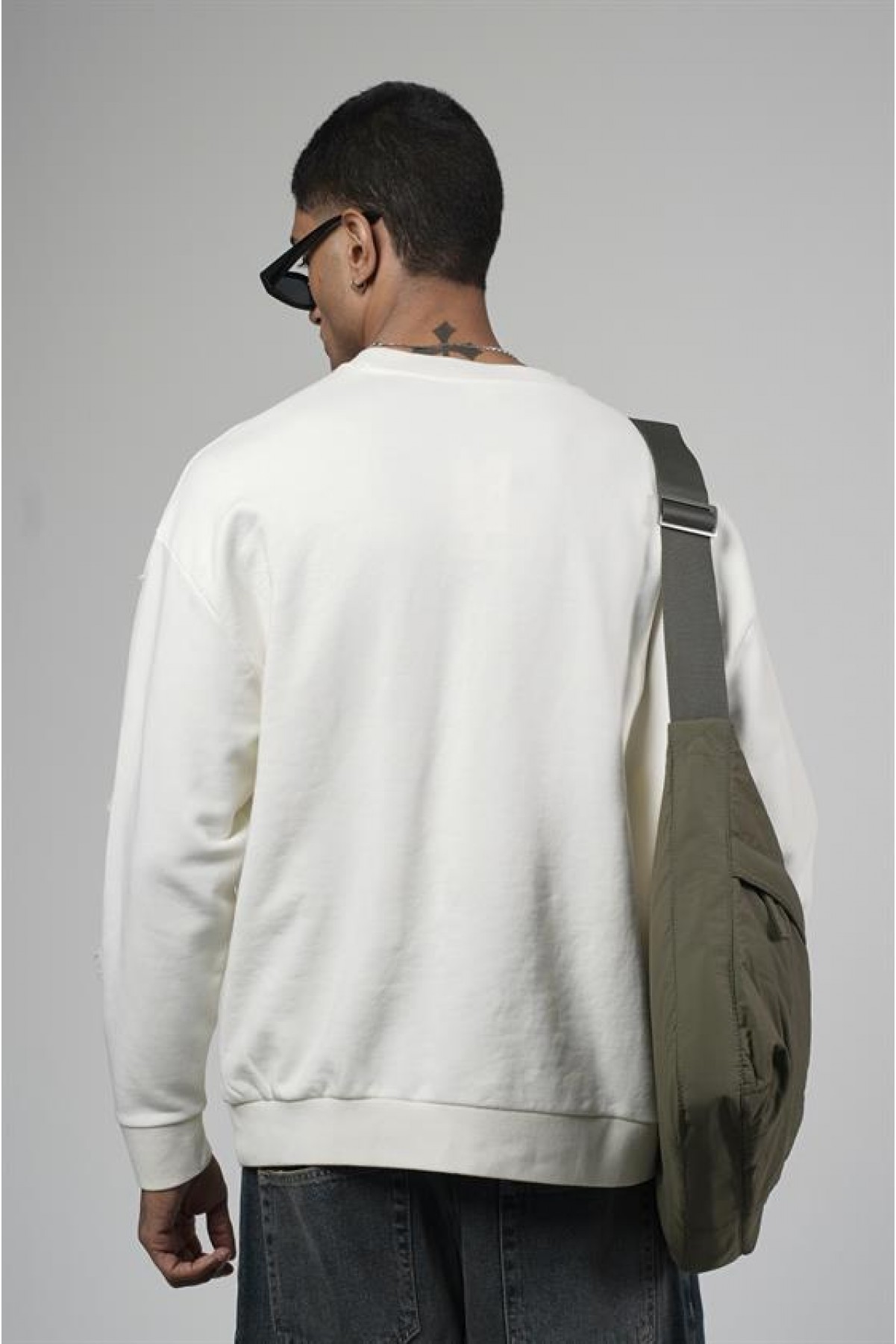 Bisiklet Yaka Lazerli Oversize Kalıp Erkek Sweatshirt S