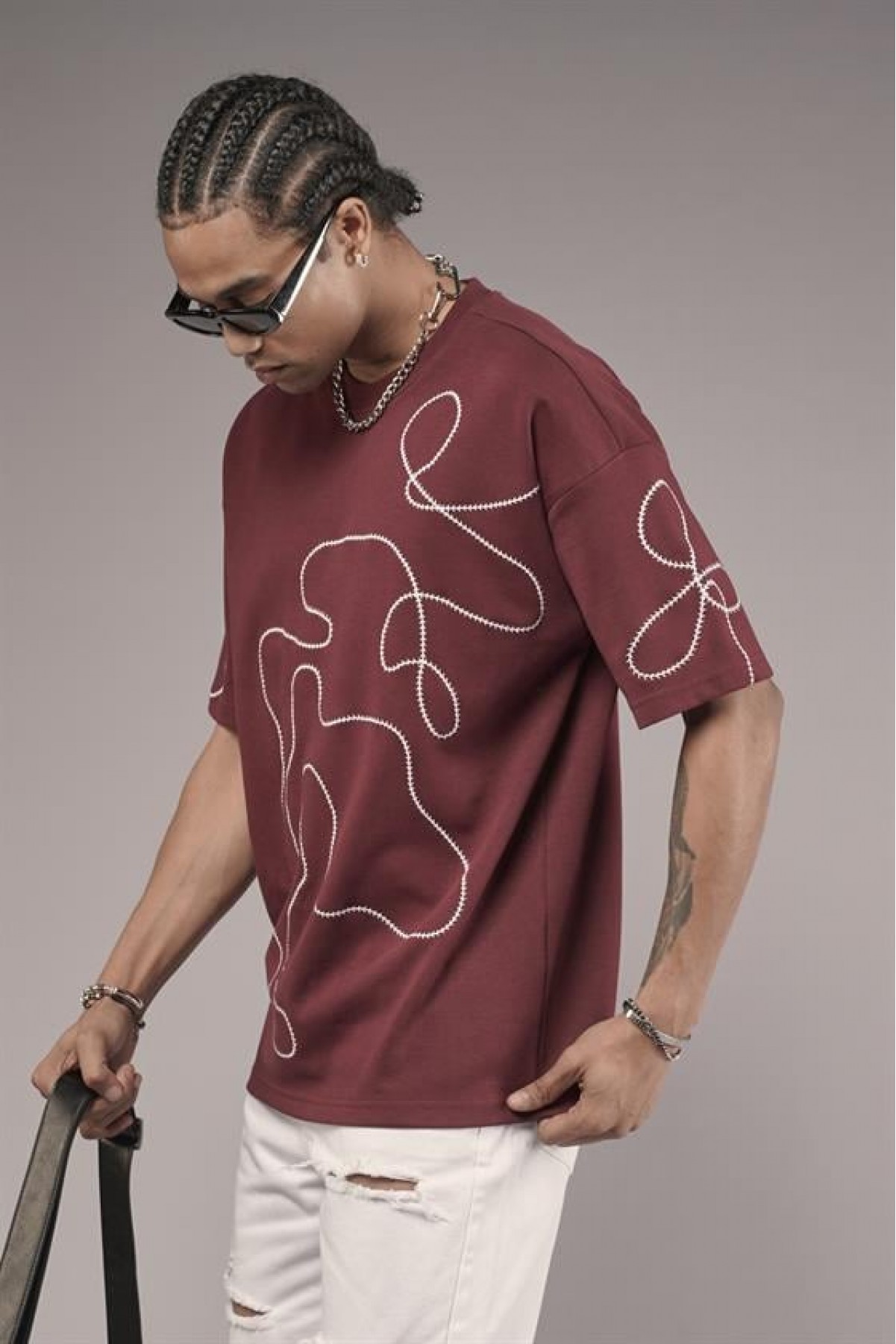 Bisiklet Yaka Nakış Detaylı Oversize Kalıp Unisex Tişört S