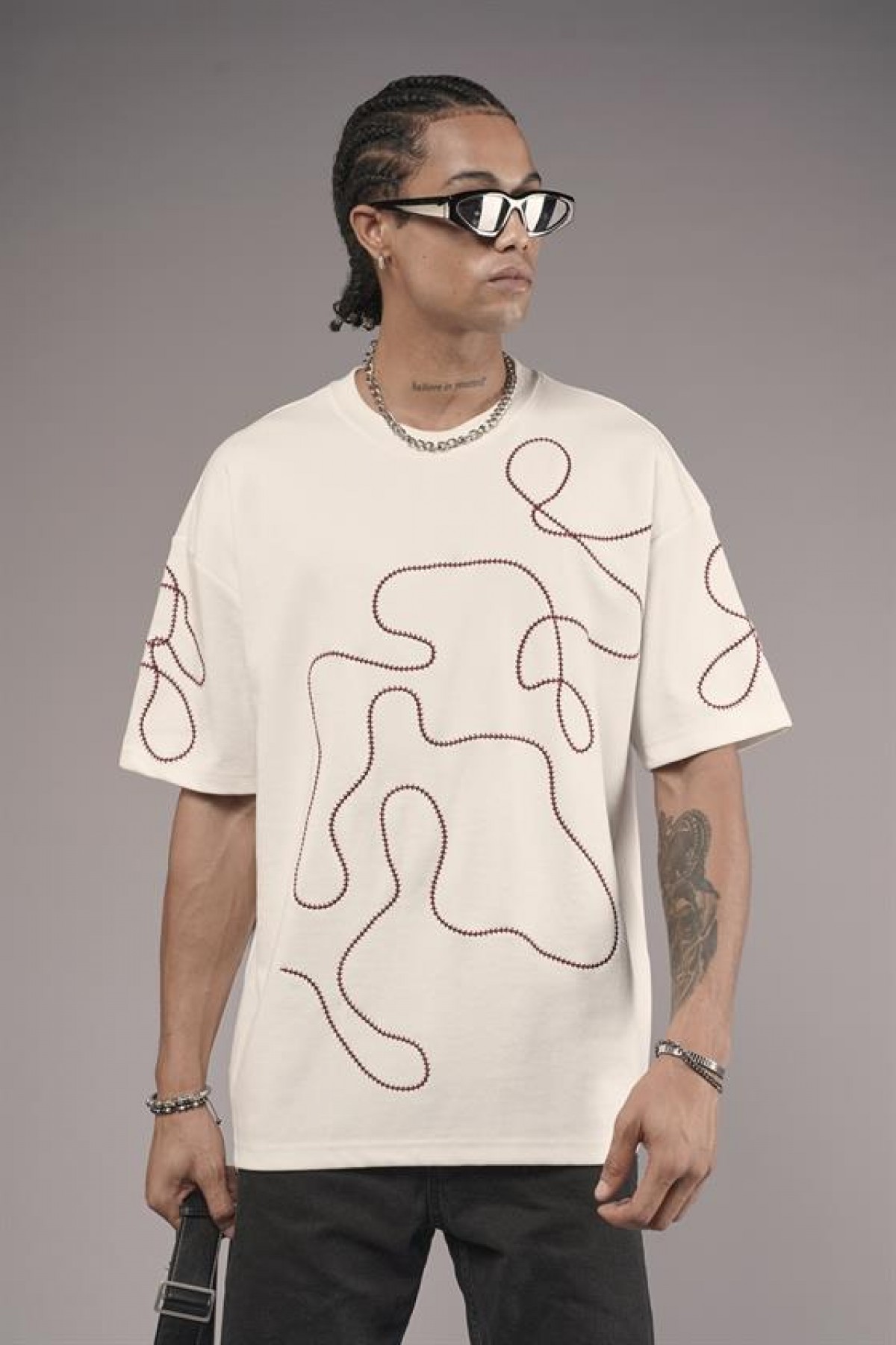 Bisiklet Yaka Nakış Detaylı Oversize Kalıp Unisex Tişört S