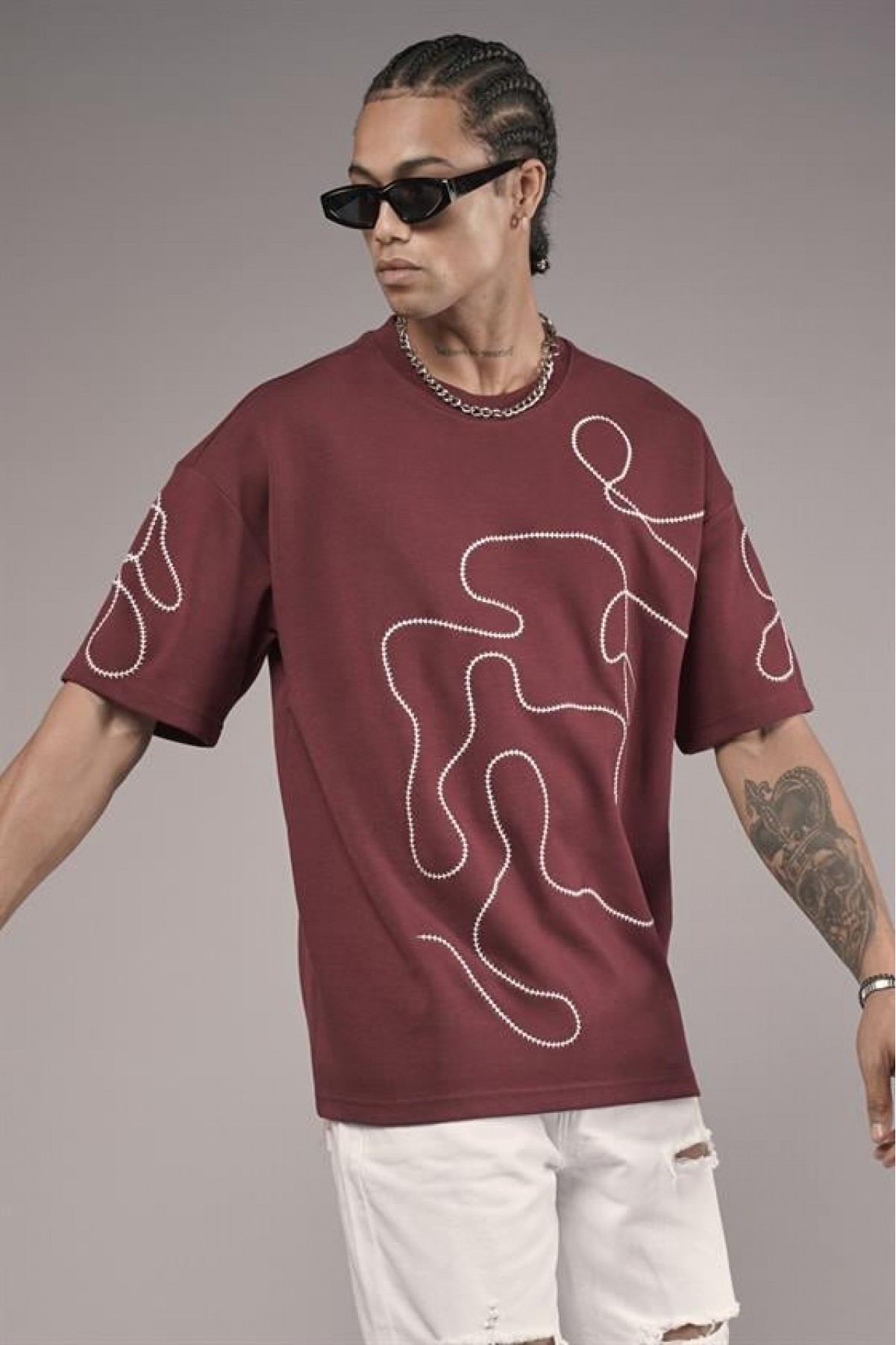 Bisiklet Yaka Nakış Detaylı Oversize Kalıp Unisex Tişört S