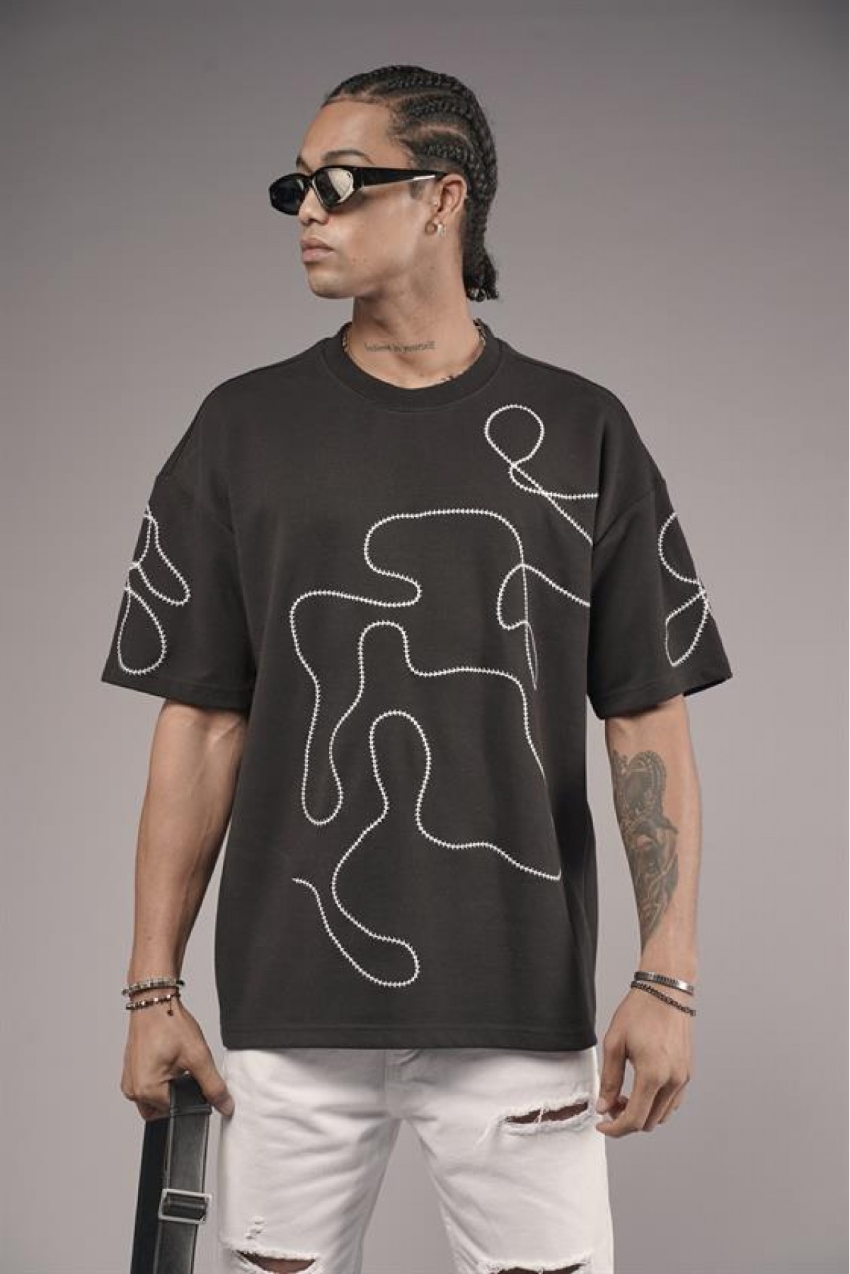 Bisiklet Yaka Nakış Detaylı Oversize Kalıp Unisex Tişört S