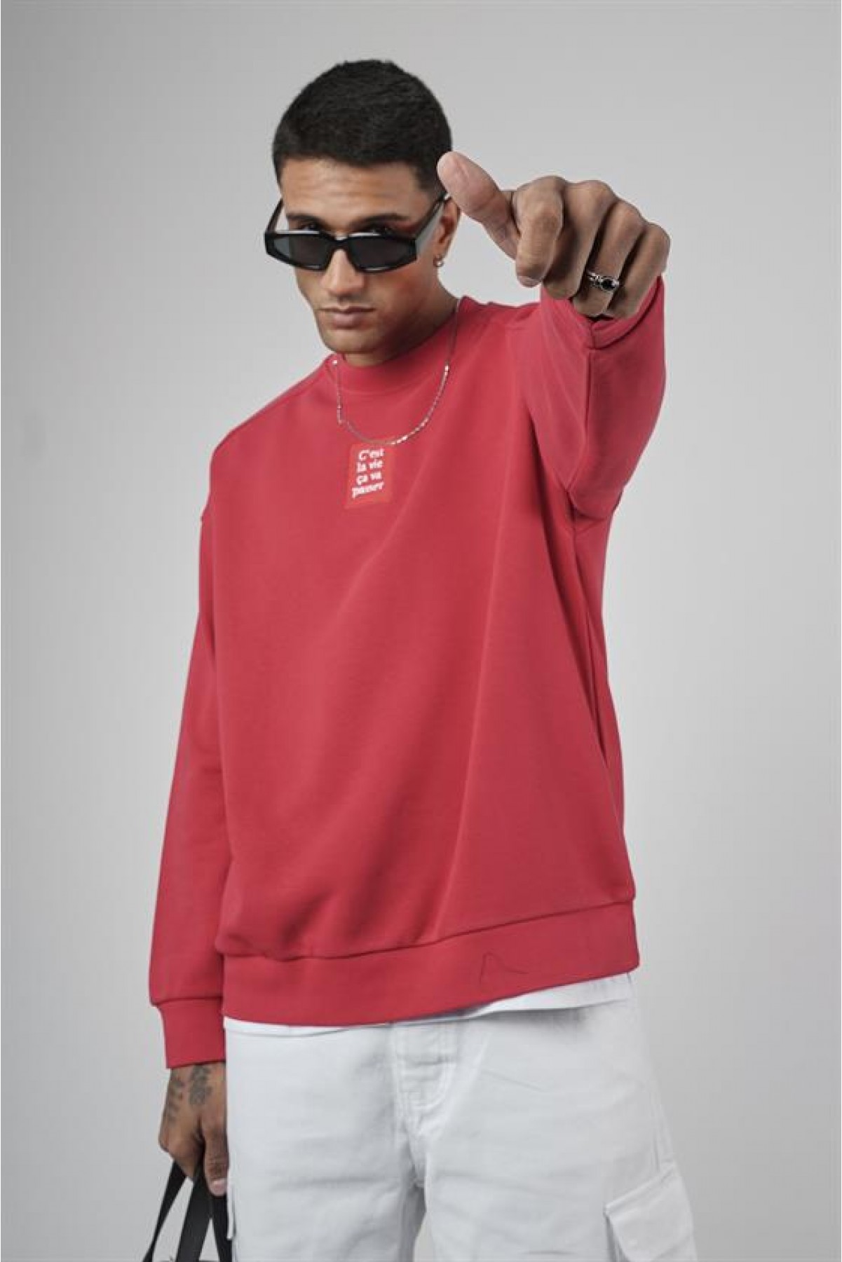 Bisiklet Yaka Önü Etiket Detaylı Oversize Basic Erkek Sweatshirt S