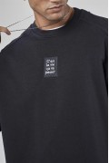 Bisiklet Yaka Önü Etiket Detaylı Oversize Basic Erkek Sweatshirt S
