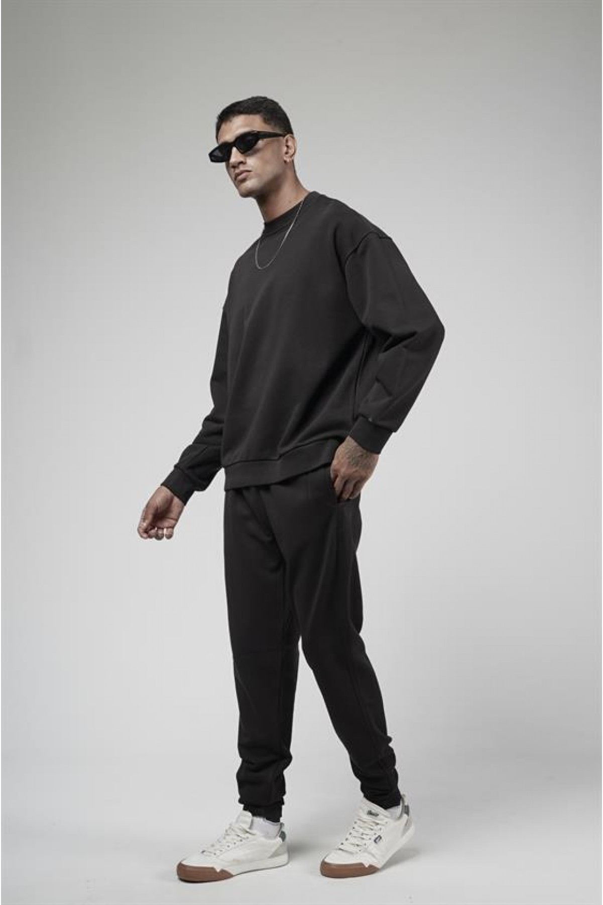 Bisiklet Yaka Oversize Kalıp Sweat Pantolon Alt Üst Takım S