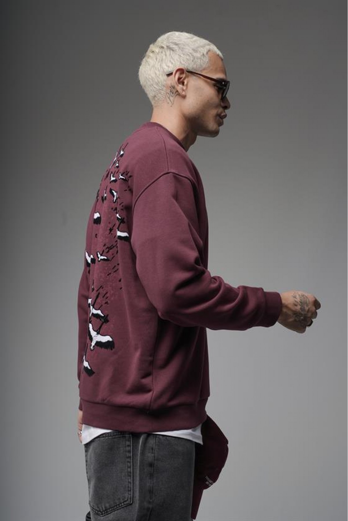 Bisiklet Yaka Sırtı Leylek Baskılı Nakışlı Oversize Kalıp Sweatshirt S