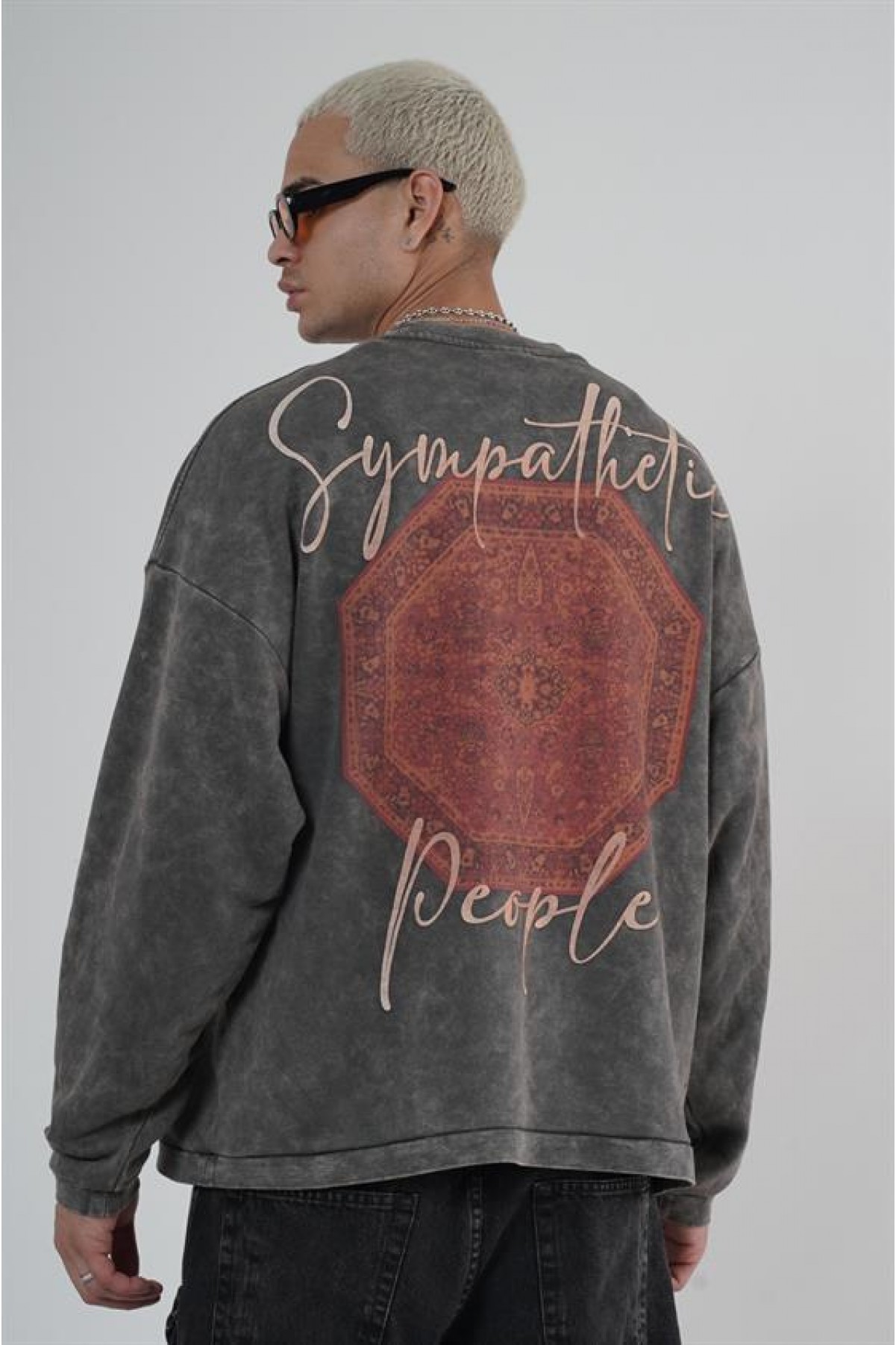 Bisiklet Yaka Ön Ve Arka Basılı Yıkamalı Oversize Kalıp Unisex Sweatshirt S