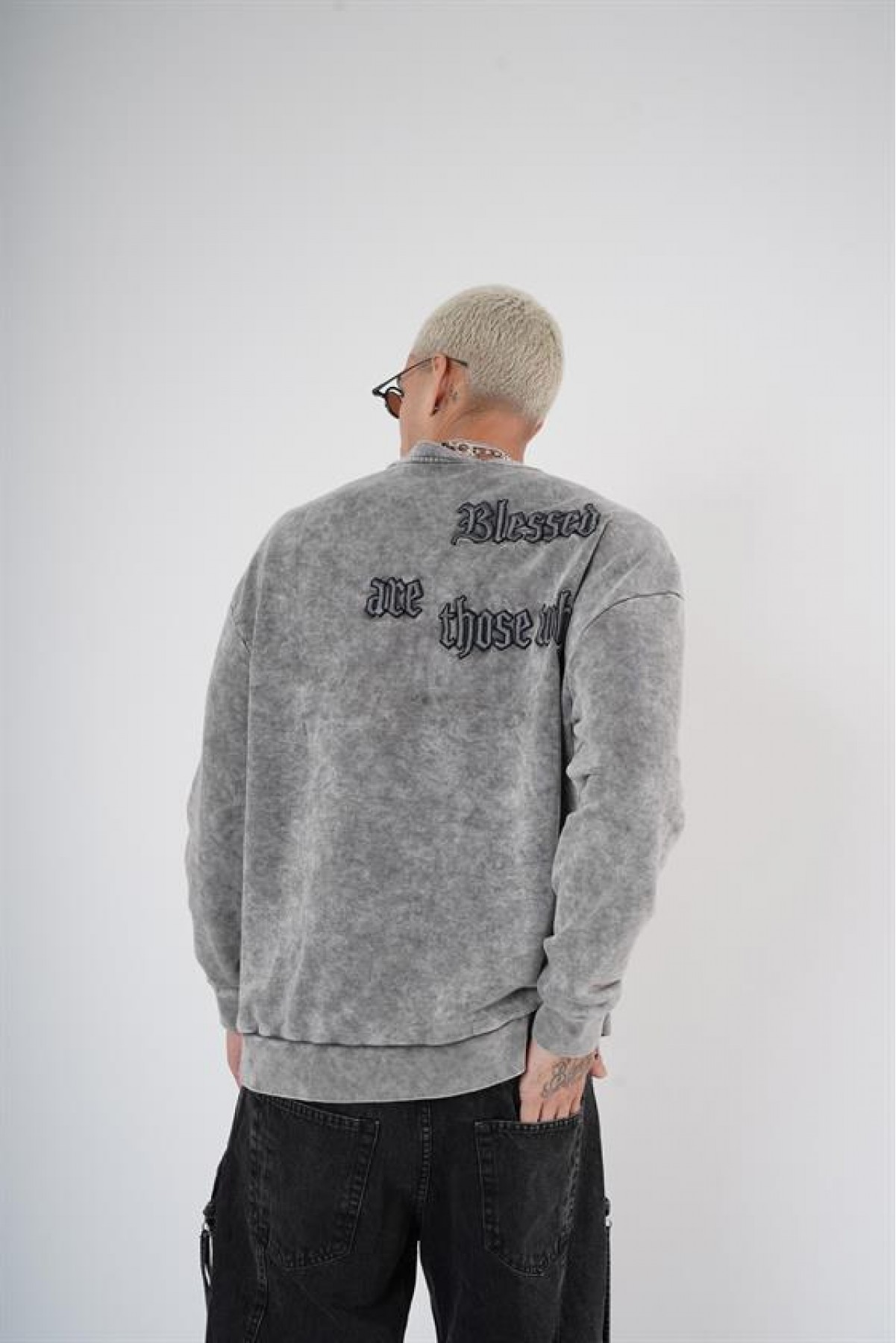 Bisiklet Yaka Yazı Nakışlı Yıkamalı Oversize Kalıp Unisex Sweatshirt S