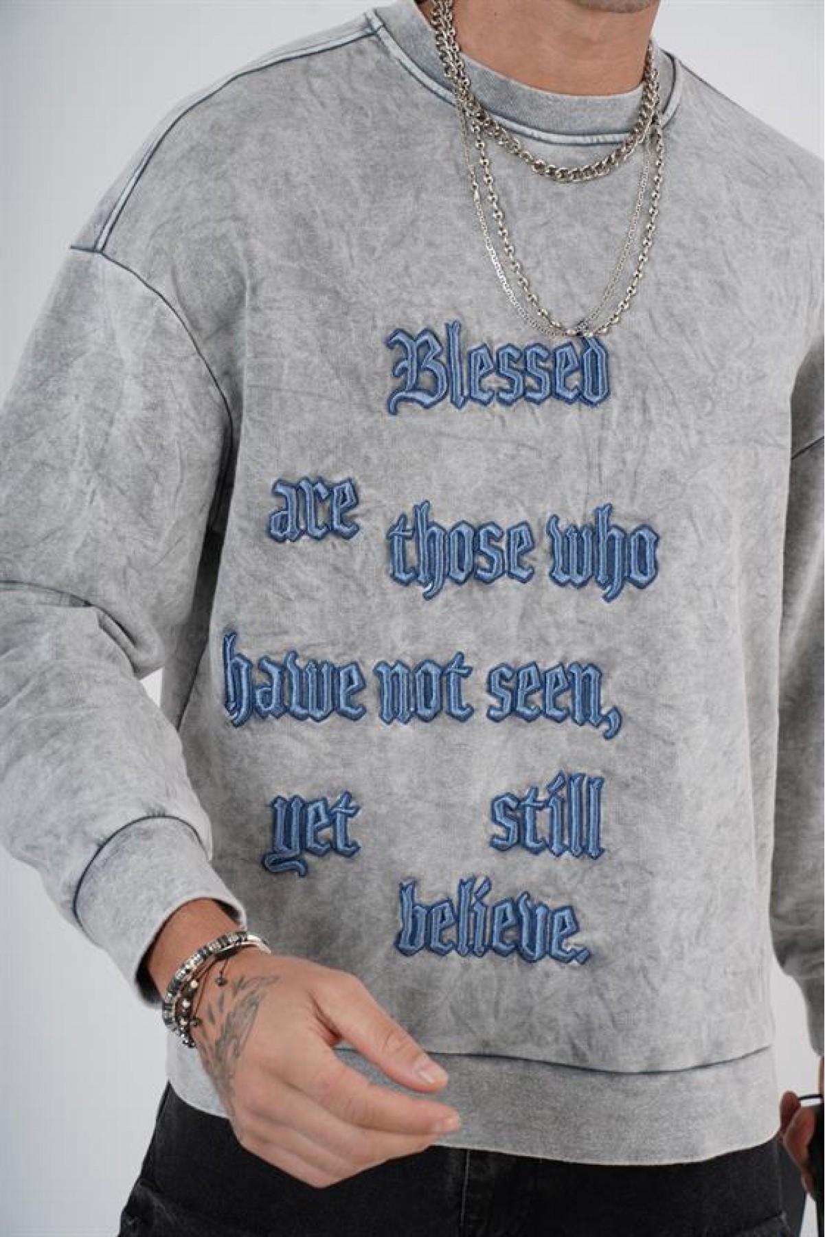 Bisiklet Yaka Yazı Nakışlı Yıkamalı Oversize Kalıp Unisex Sweatshirt S