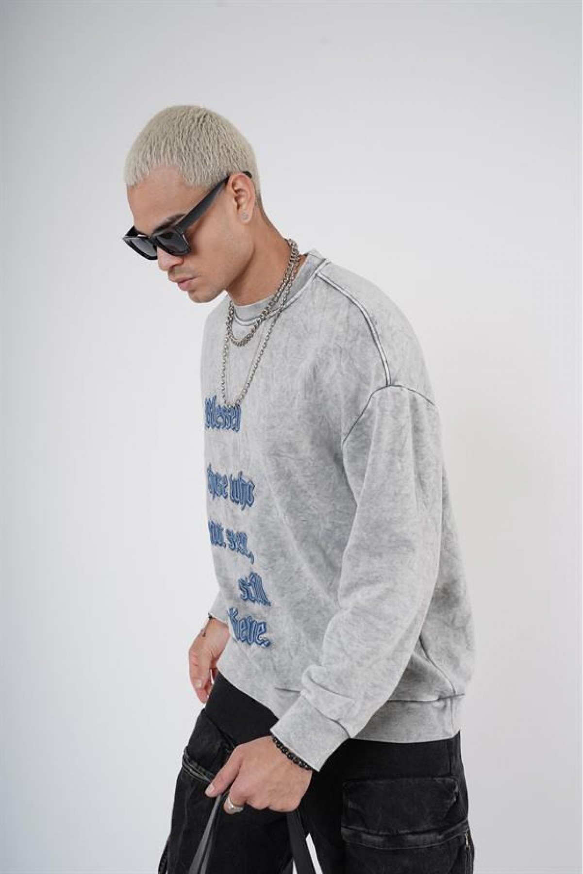 Bisiklet Yaka Yazı Nakışlı Yıkamalı Oversize Kalıp Unisex Sweatshirt S