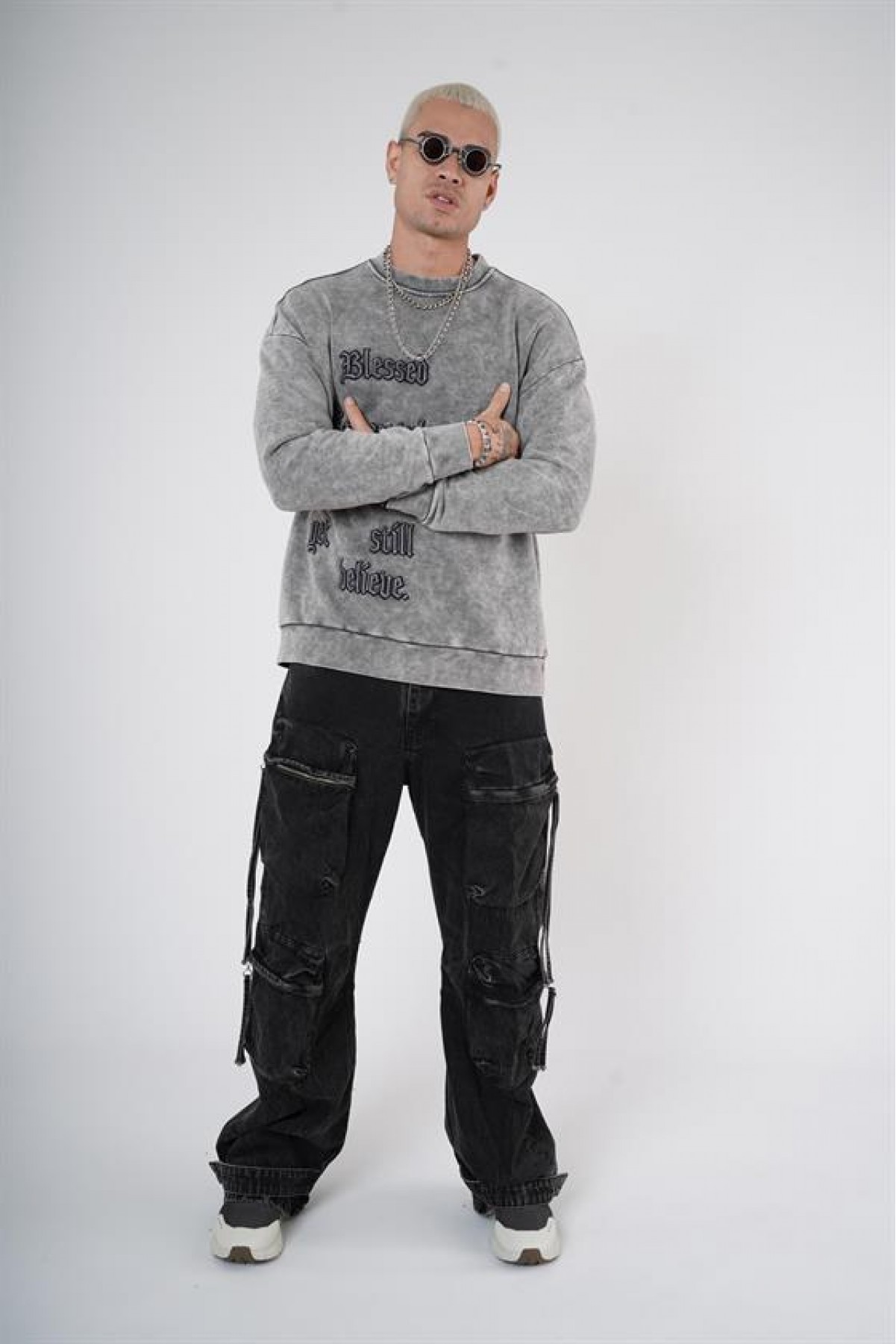 Bisiklet Yaka Yazı Nakışlı Yıkamalı Oversize Kalıp Unisex Sweatshirt S