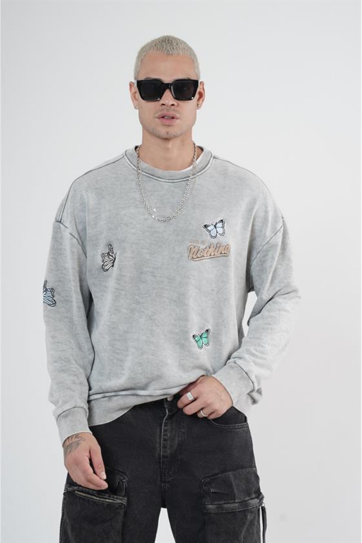 Bisiklet Yaka Yıkamalı Aplikeli Oversize Kalıp Sweatshirt S