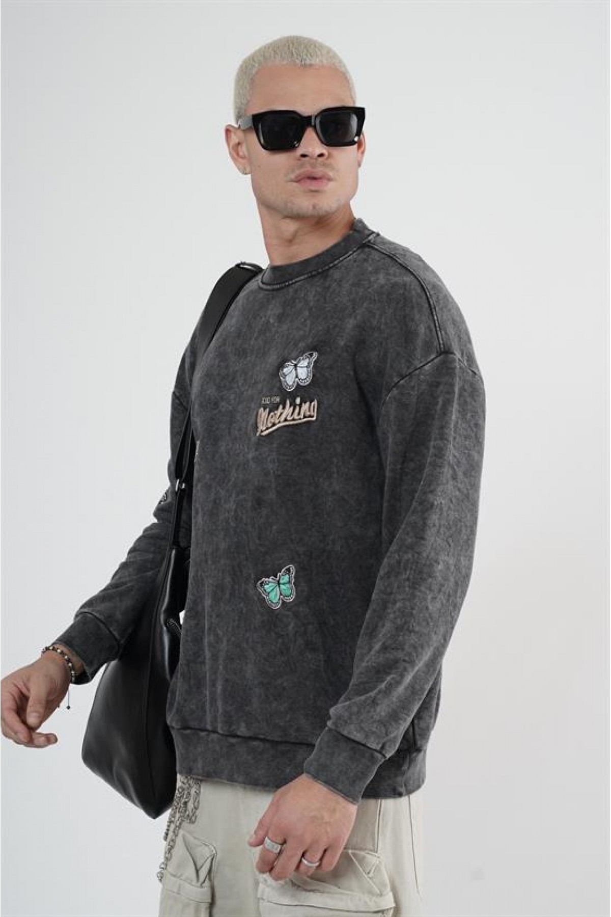 Bisiklet Yaka Yıkamalı Aplikeli Oversize Kalıp Sweatshirt S