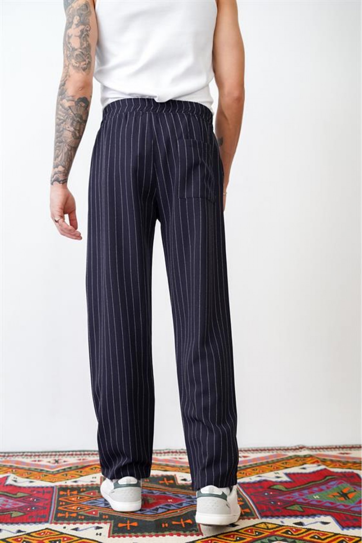 Bol Kesim Çizgili Arkası Ve Yanları Cepli Pantolon S