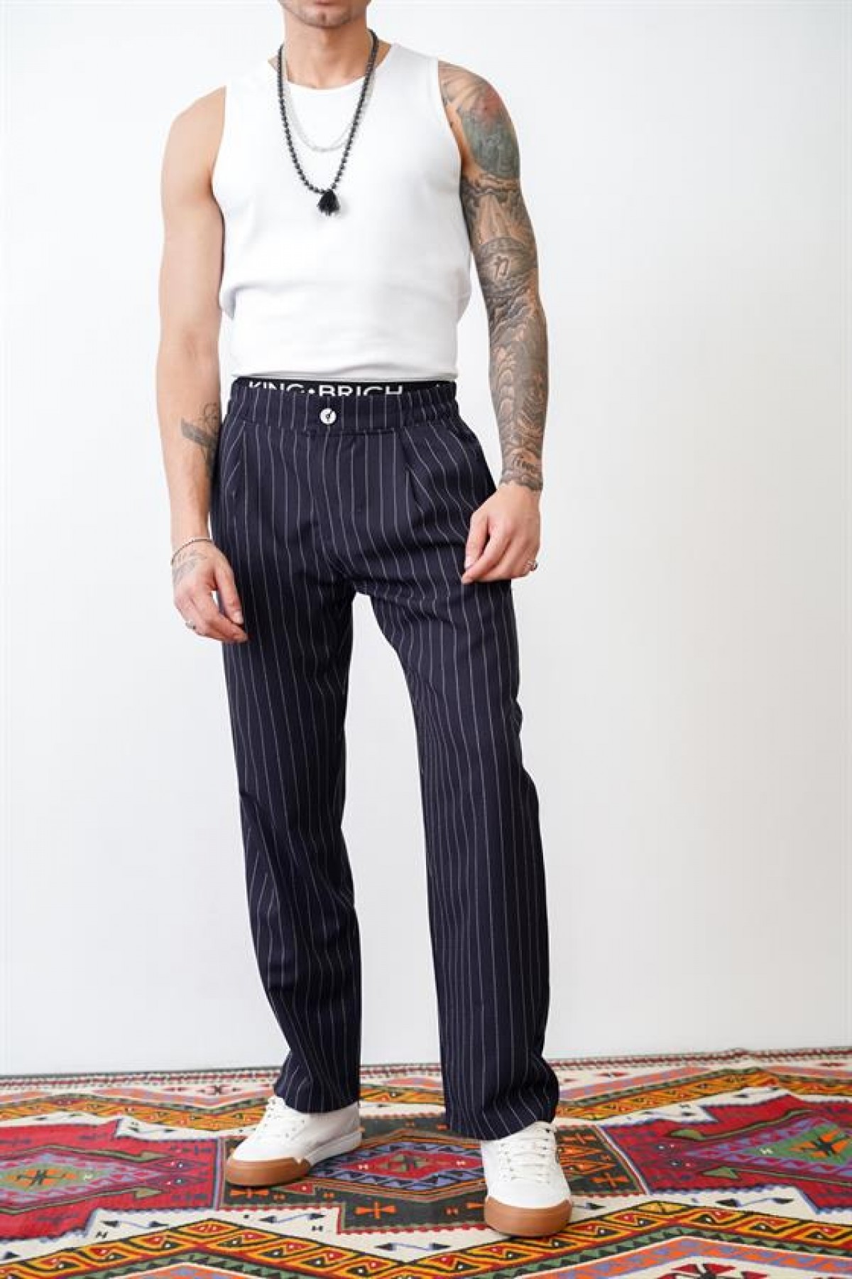 Bol Kesim Çizgili Arkası Ve Yanları Cepli Pantolon S