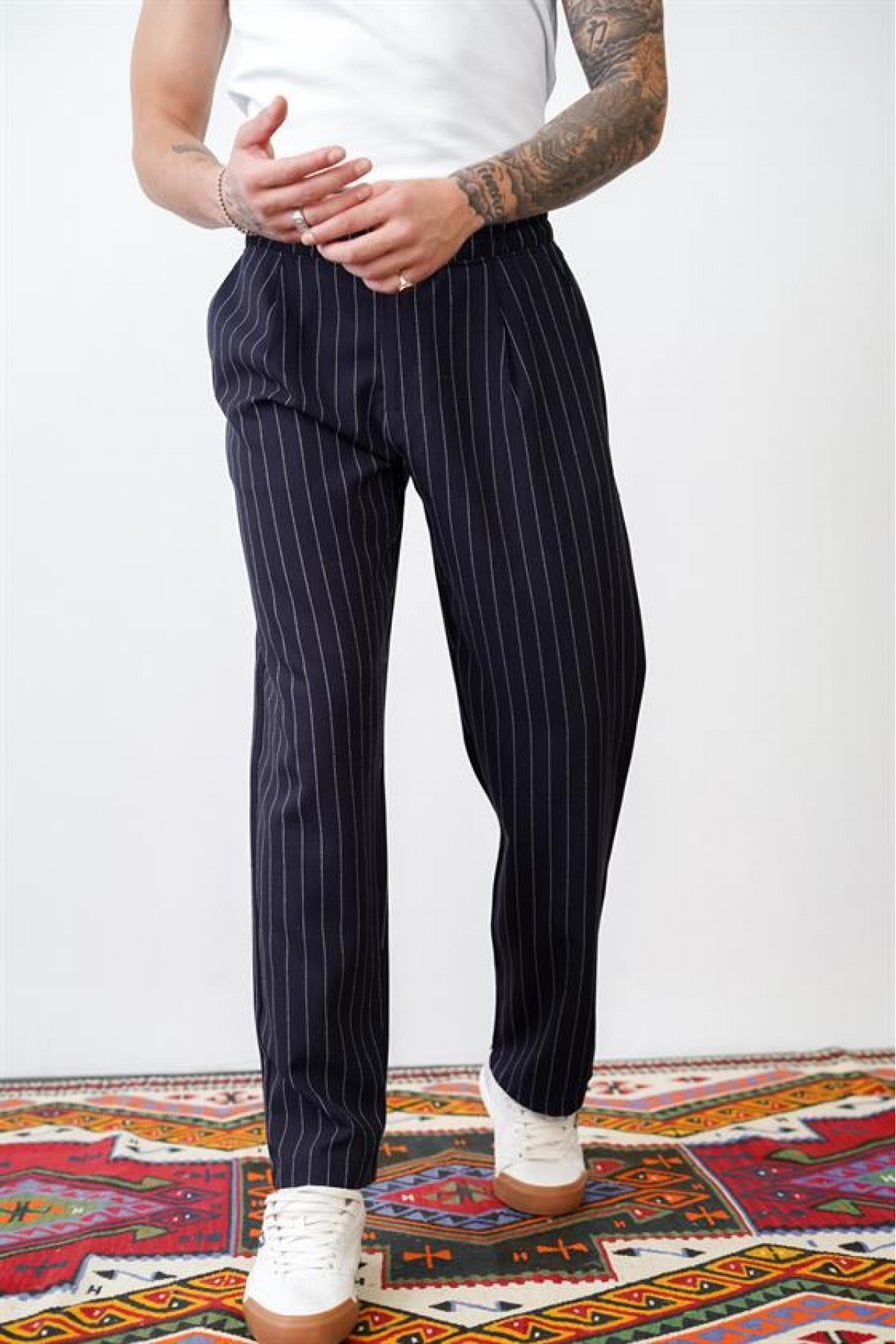 Bol Kesim Çizgili Arkası Ve Yanları Cepli Pantolon S