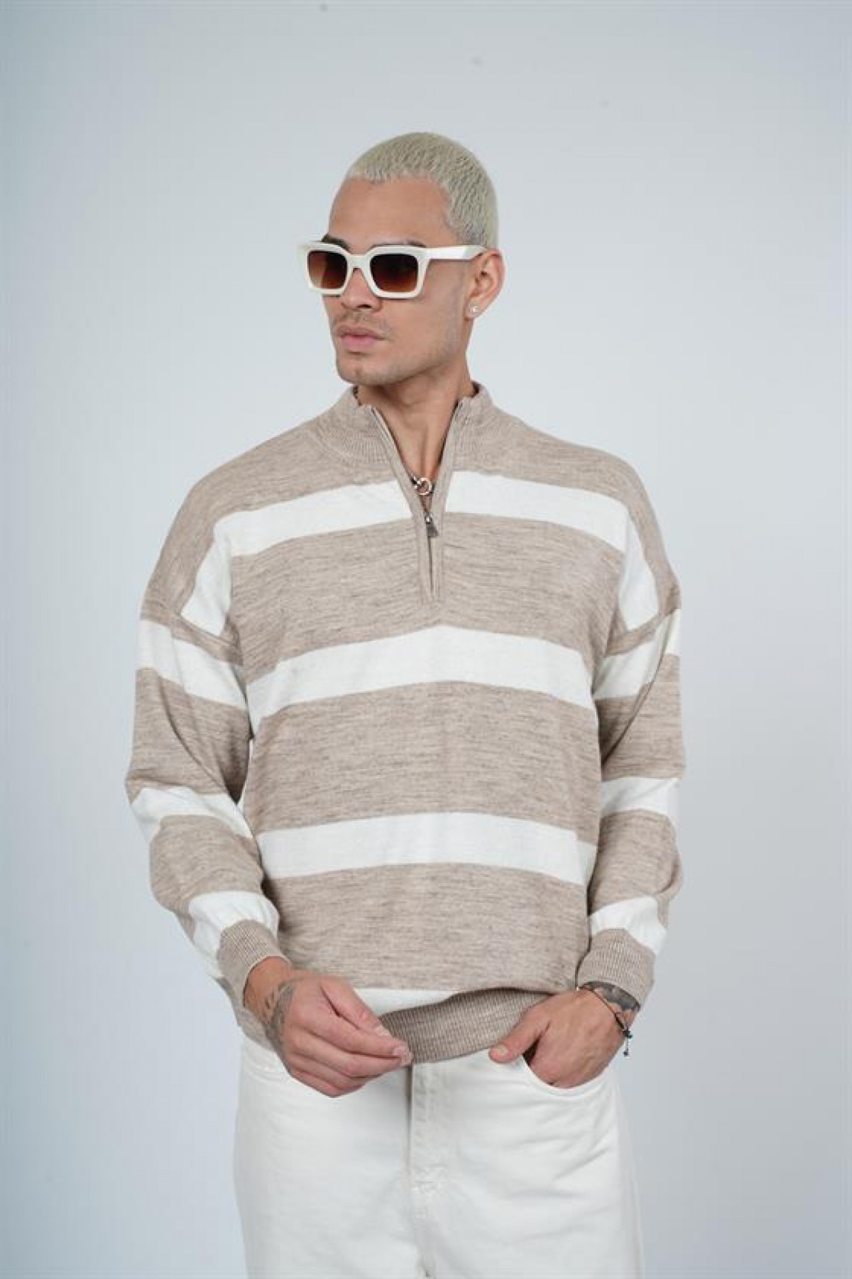 Çizgili Yarım Fermuarlı Oversize Kalıp Triko Kazak S