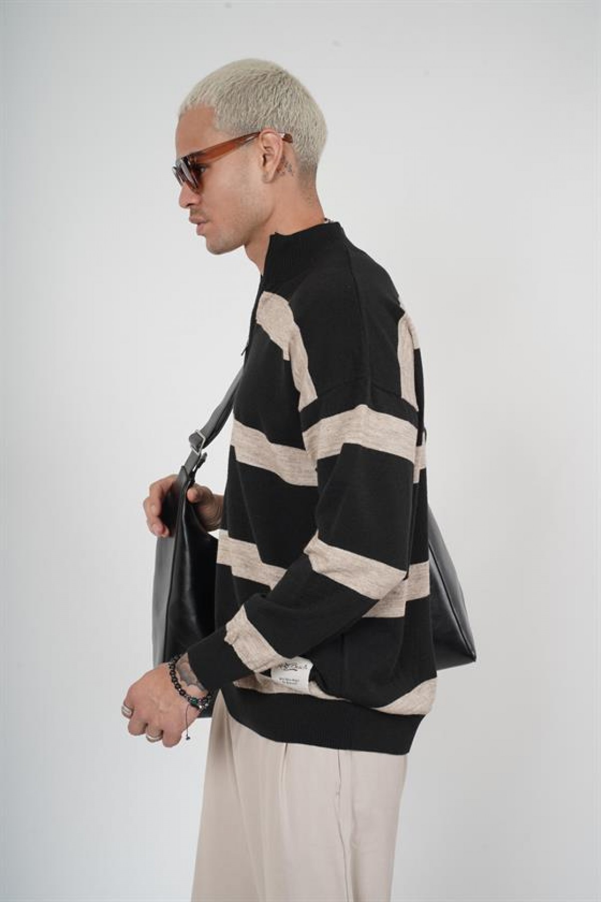 Çizgili Yarım Fermuarlı Oversize Kalıp Triko Kazak S