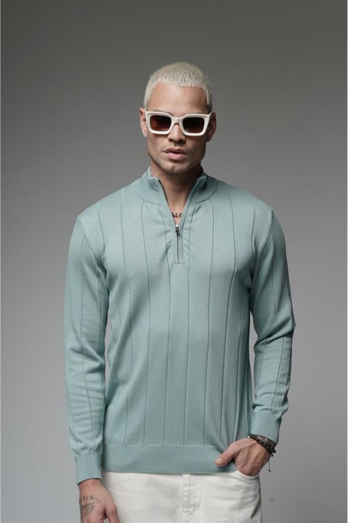 Dik Yaka Yarım Fermuarlı Fitilli Erkek Triko Kazak S