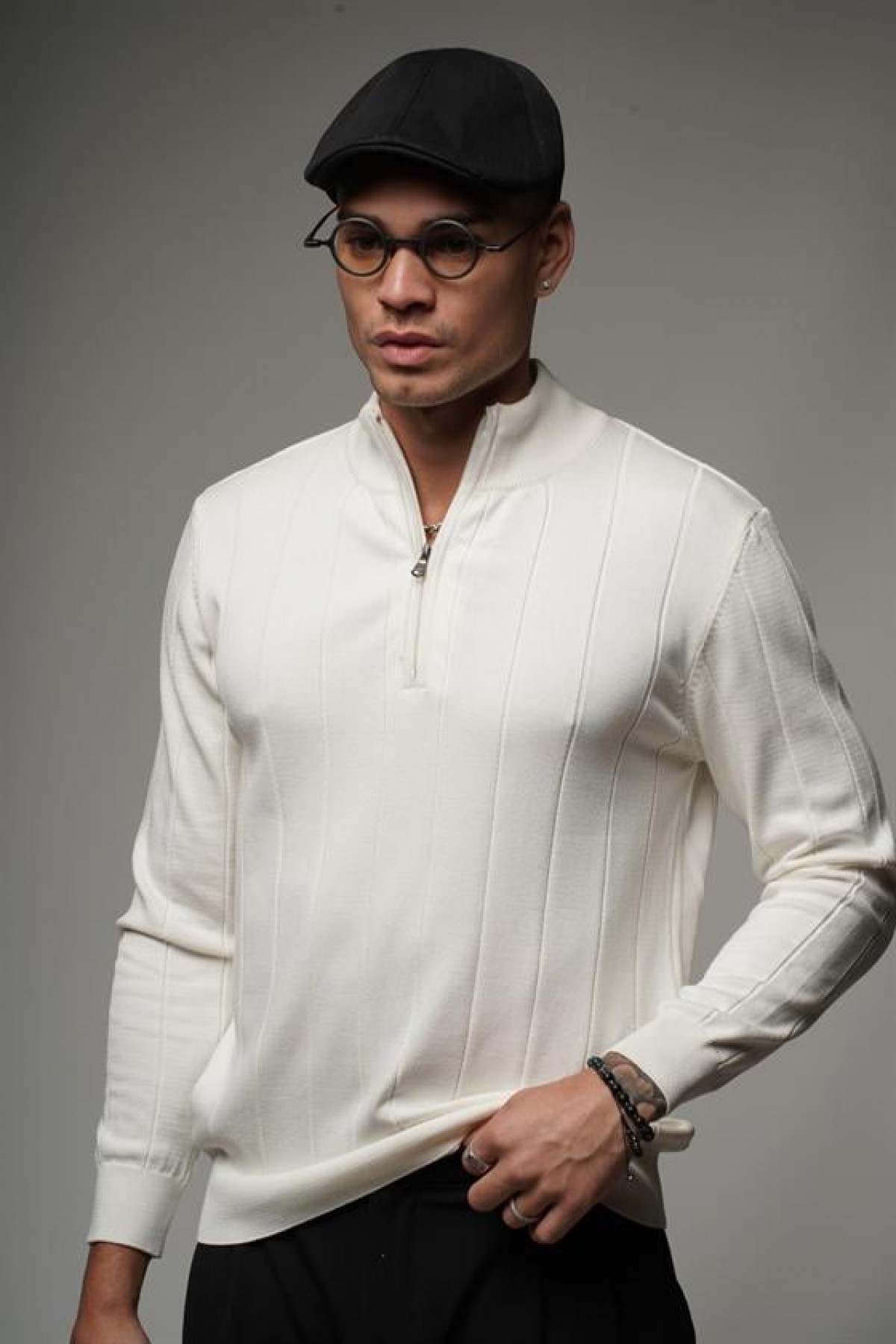 Dik Yaka Yarım Fermuarlı Fitilli Erkek Triko Kazak S