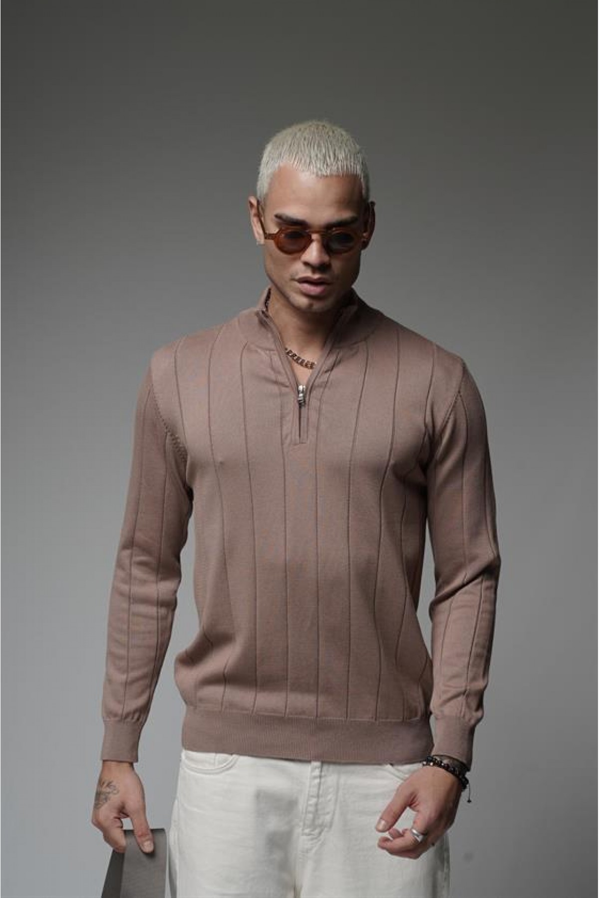 Dik Yaka Yarım Fermuarlı Fitilli Erkek Triko Kazak S