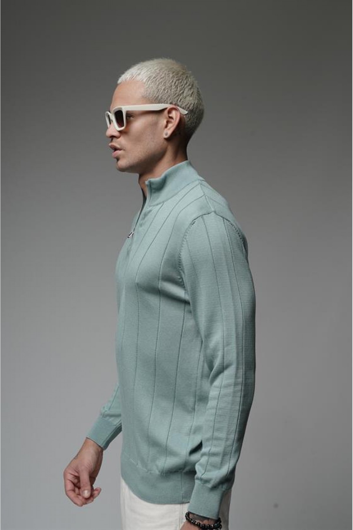 Dik Yaka Yarım Fermuarlı Fitilli Erkek Triko Kazak S