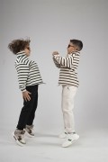 Kingbrich Kids Oversize Kalıp Çizgili Yakası Fermuarlı Sweatshirt 7/8 YAŞ