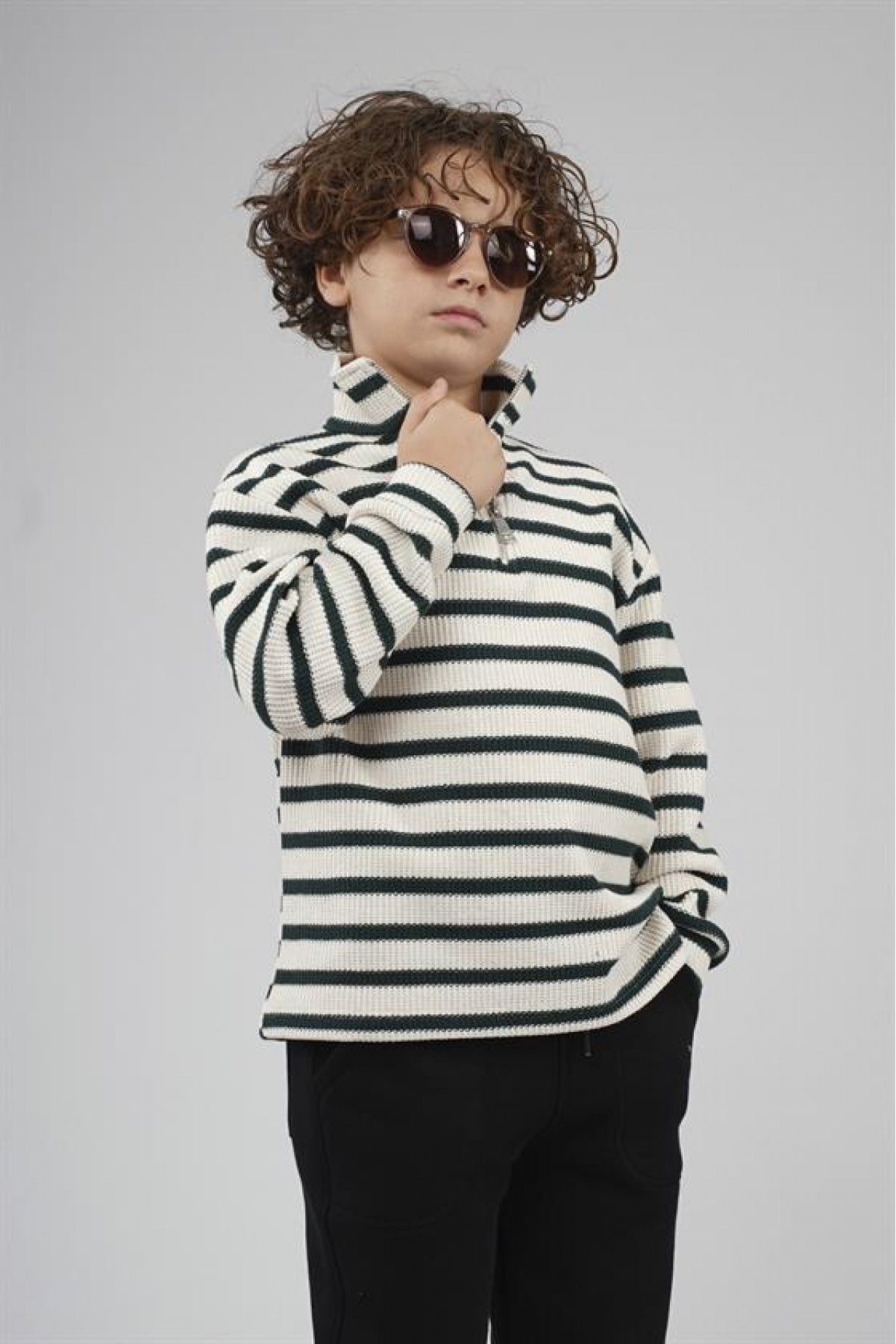 Kingbrich Kids Oversize Kalıp Çizgili Yakası Fermuarlı Sweatshirt 7/8 YAŞ