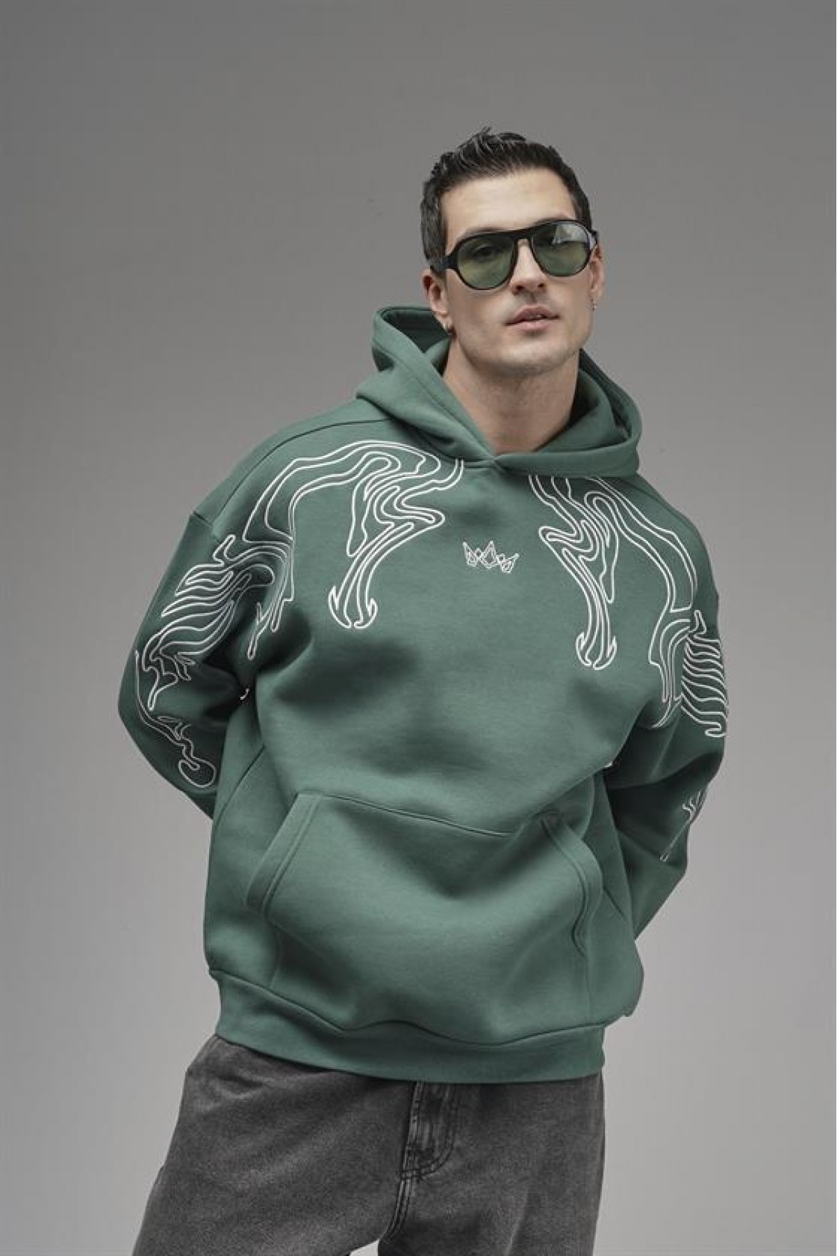 Nakış Detaylı Oversize Kalıp Kapüşonlu Sweatshirt S
