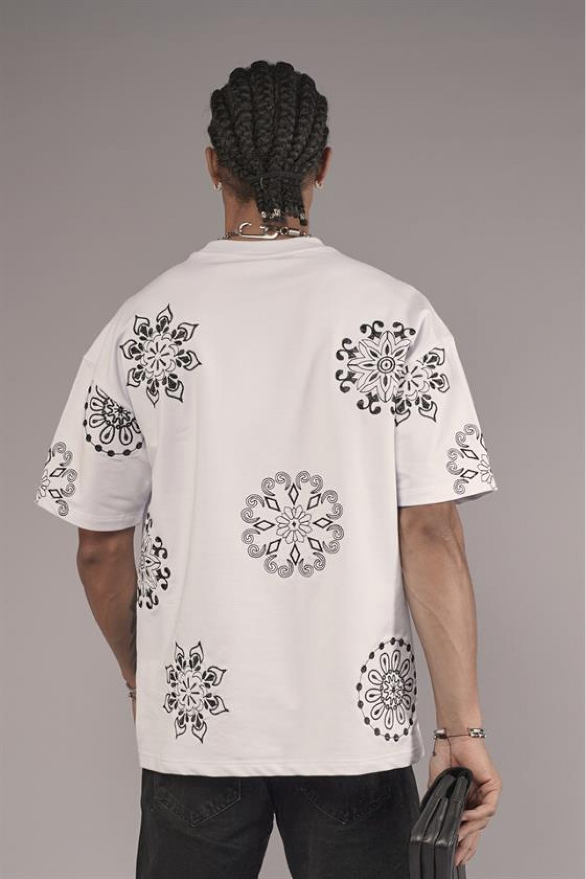 Nakış Detaylı Oversize Kalıp Unisex Tişört S