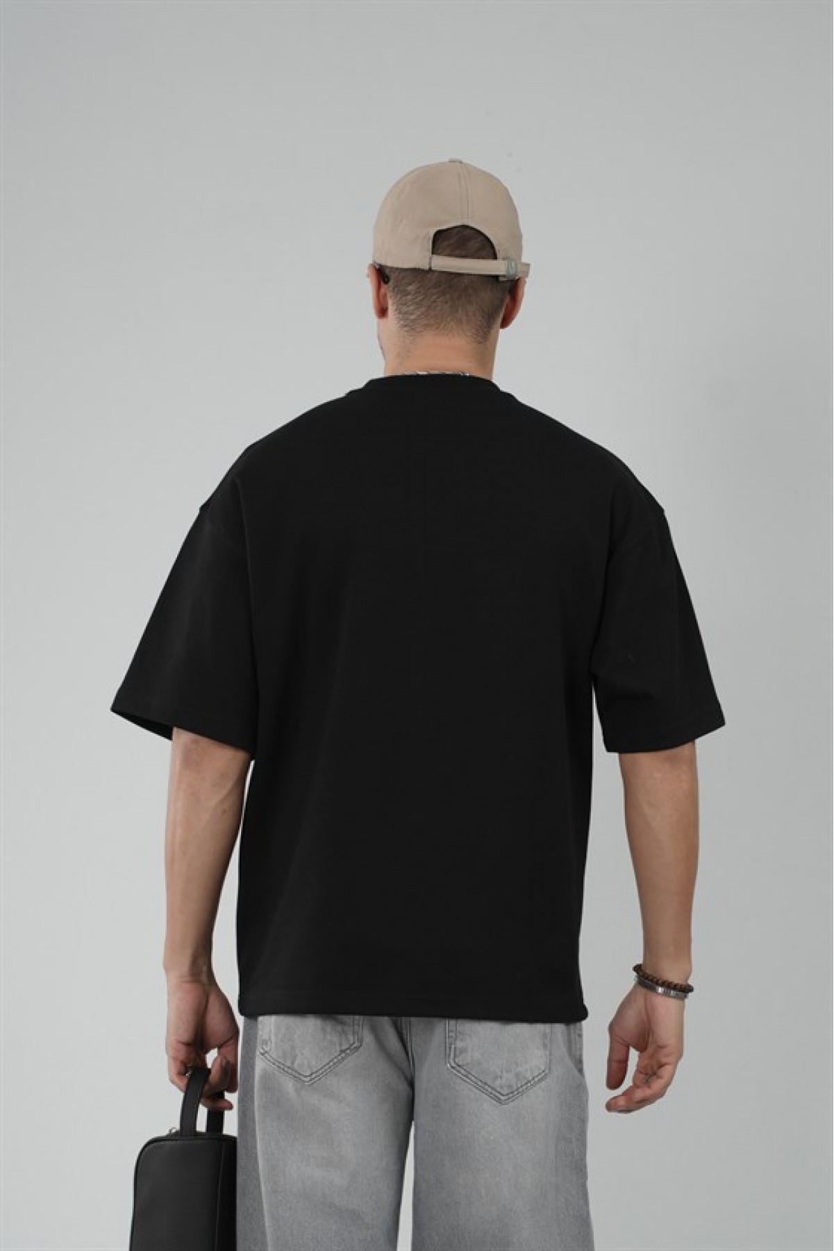 Oversize Kalıp Effective Things Yazılı Basic Tişört S