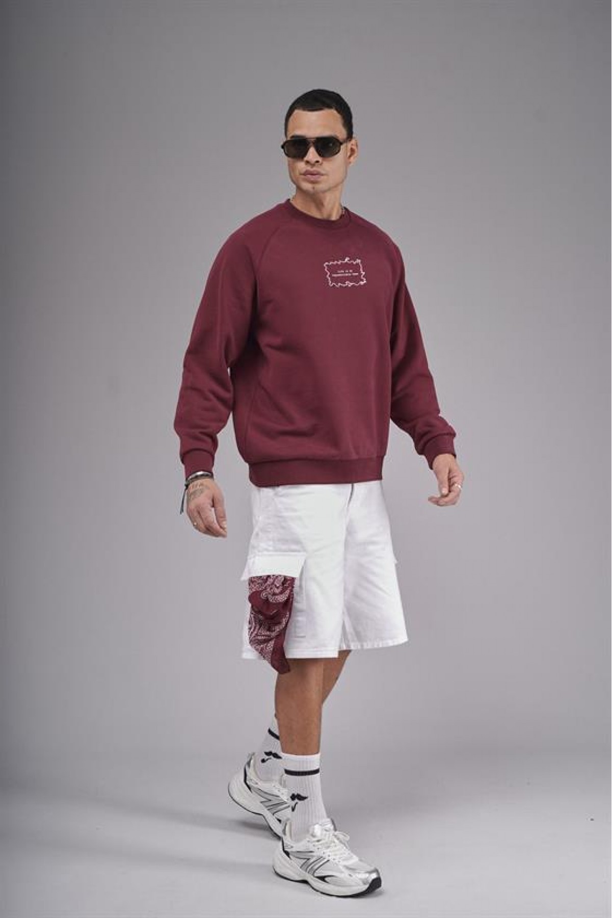 Oversize Kalıp Reglan Kol Nakış Detaylı Sweatshirt S
