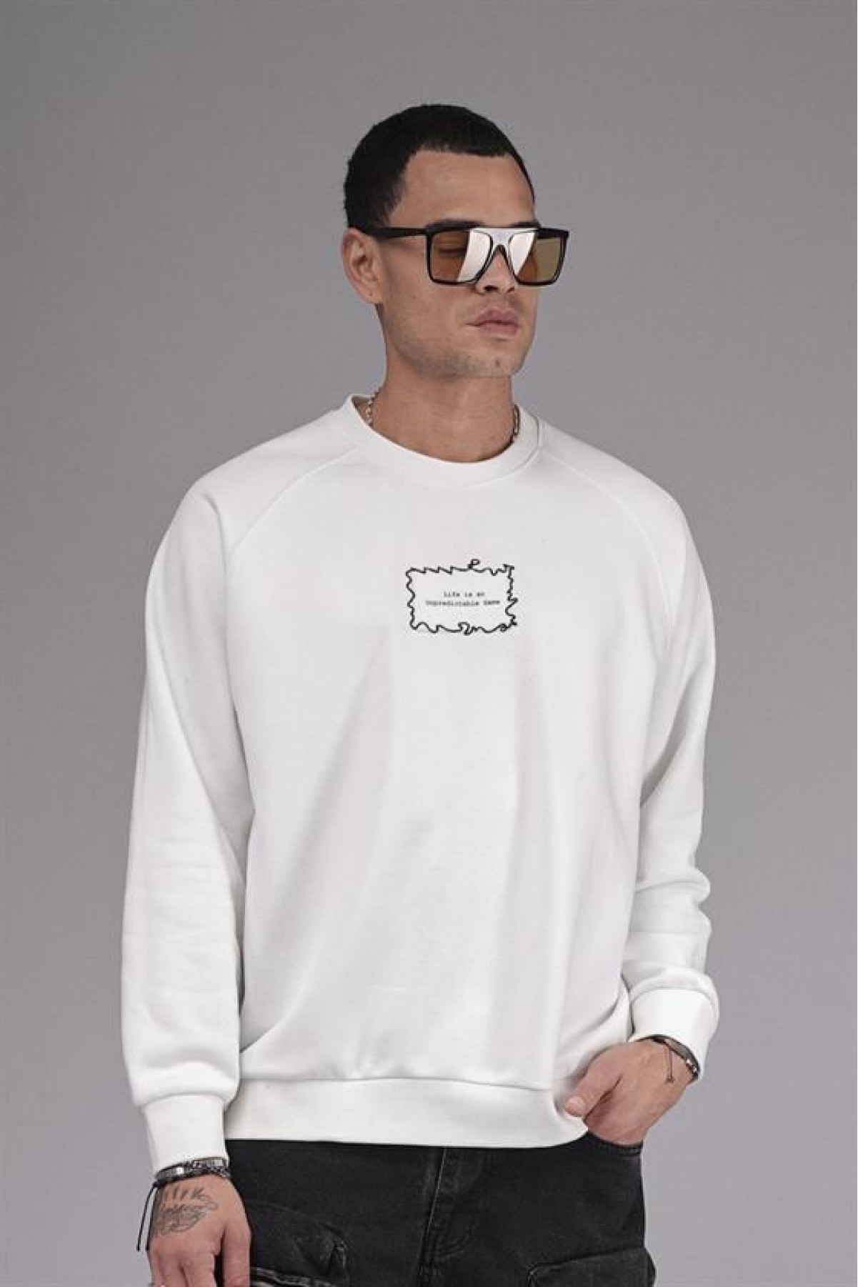 Oversize Kalıp Reglan Kol Nakış Detaylı Sweatshirt S