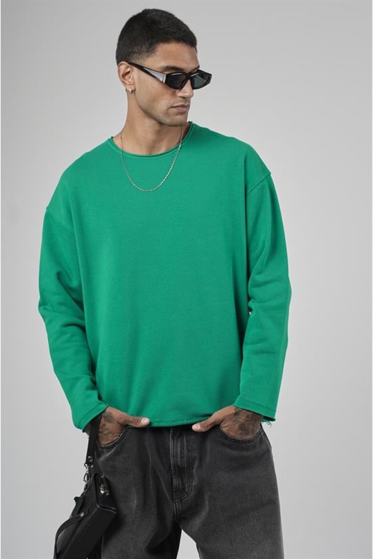 Pis Yaka Oversize Kesim Erkek Düz Sweatshirt S