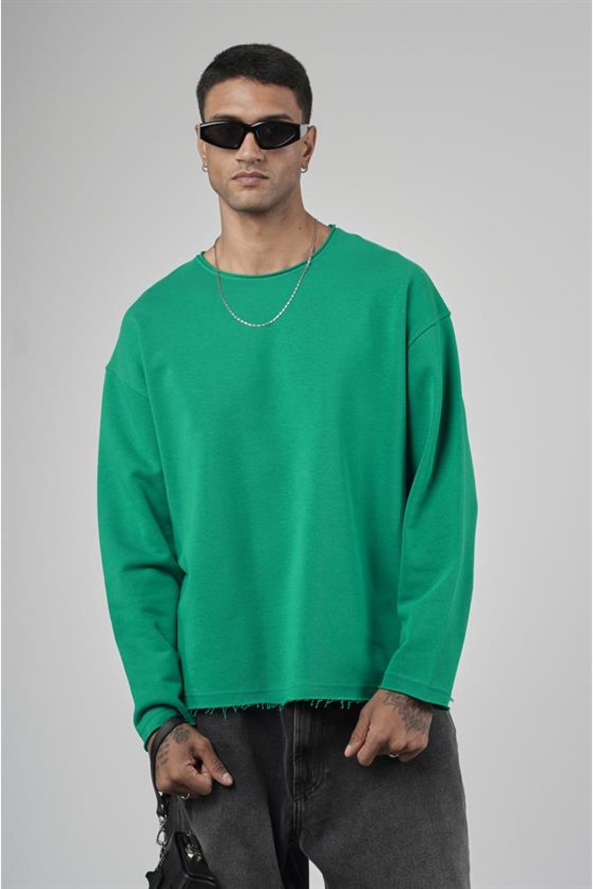 Pis Yaka Oversize Kesim Erkek Düz Sweatshirt S