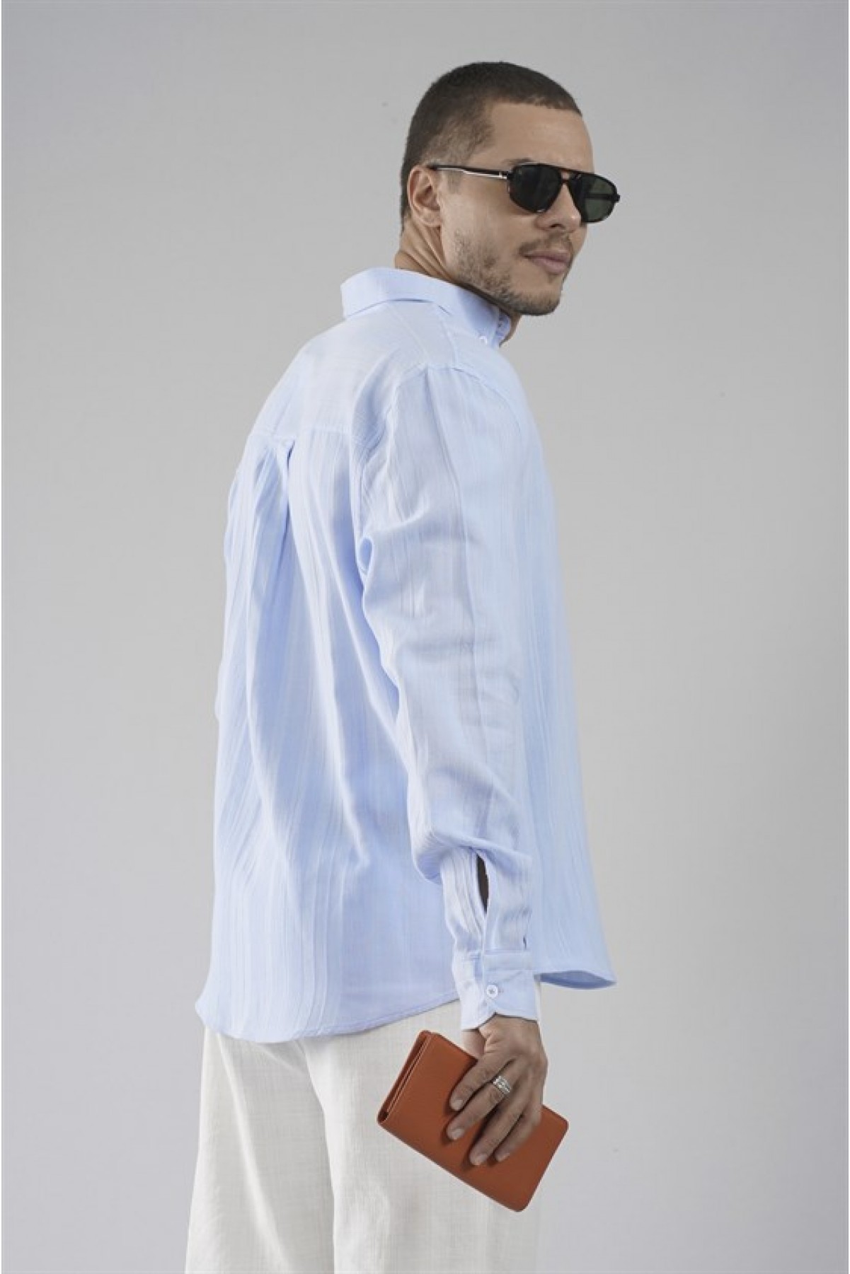 Regular Kalıp Tek Cepli Müslin Erkek Gömlek S