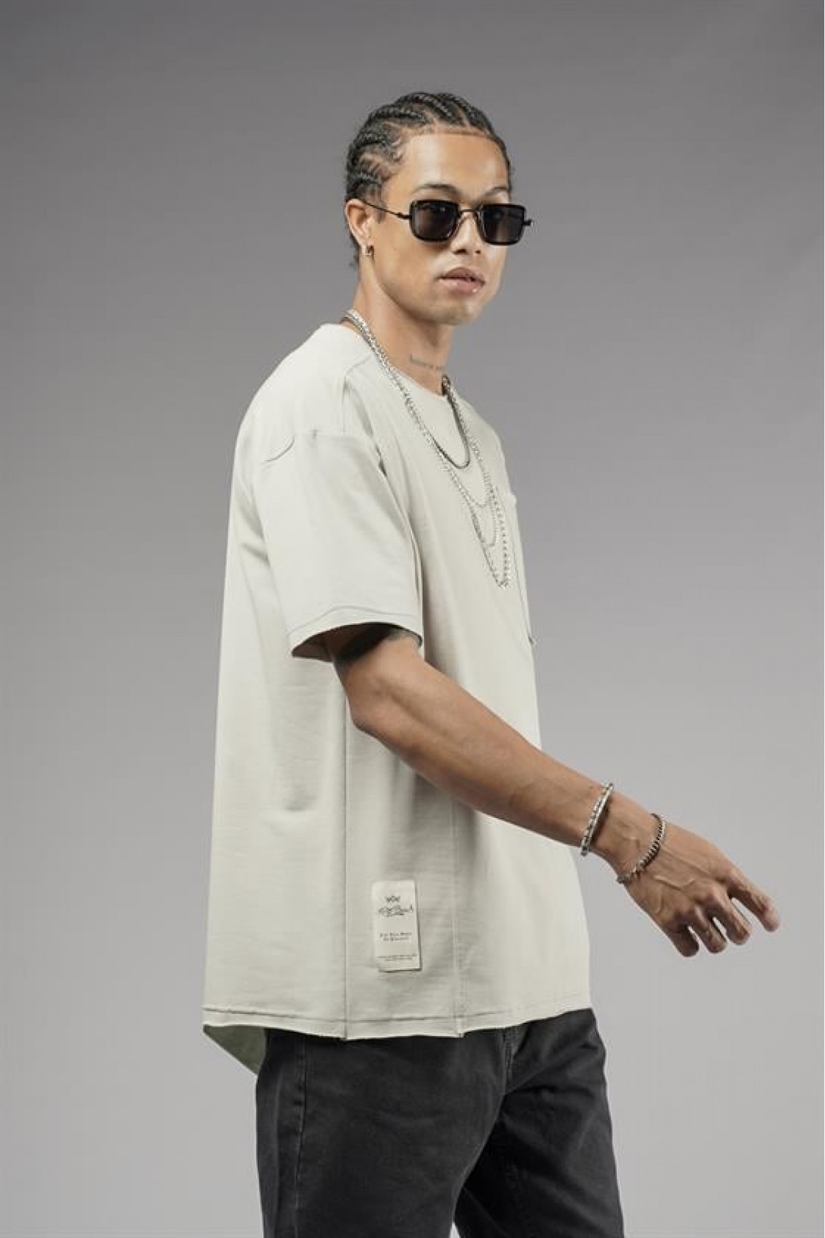 Tek Cepli Pis Yaka Oversize Kalıp Tişört S