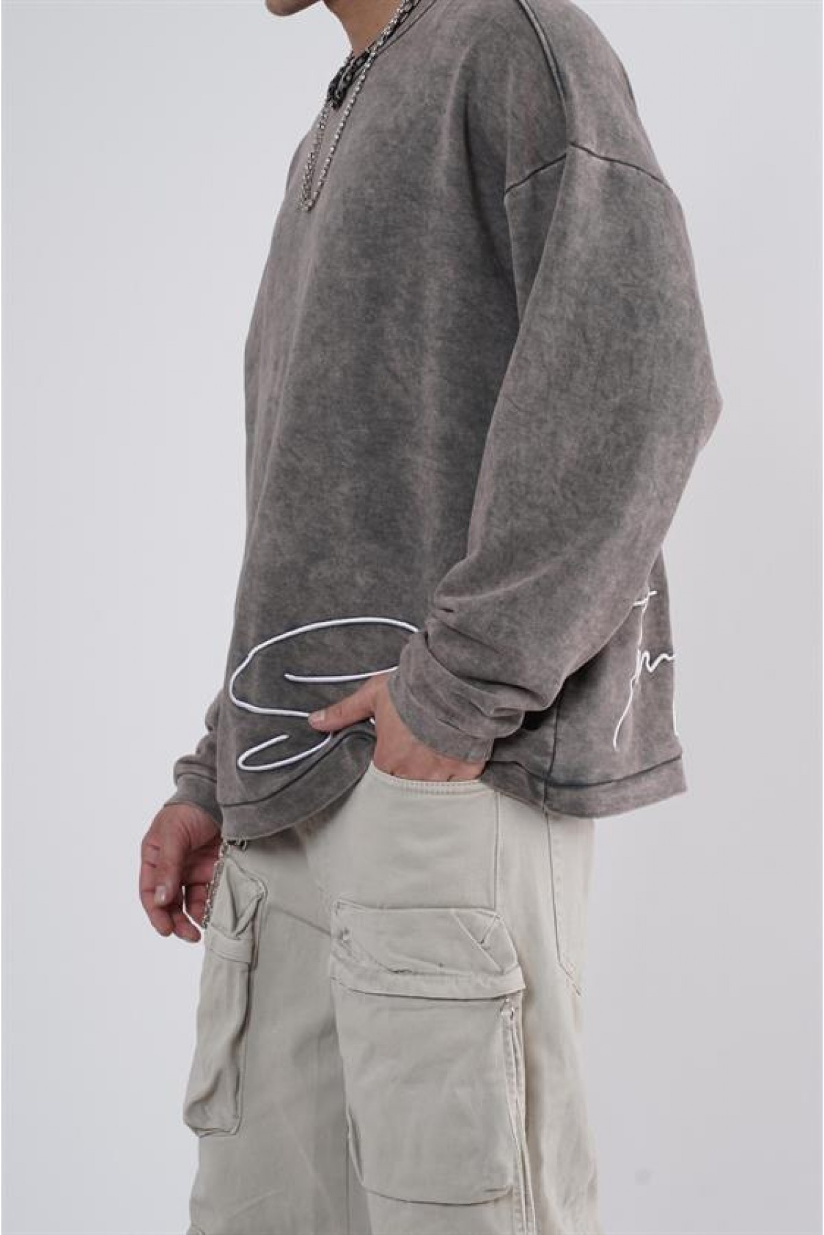 Yıkamalı Oversize Kalıp Nakışlı Sweatshirt S