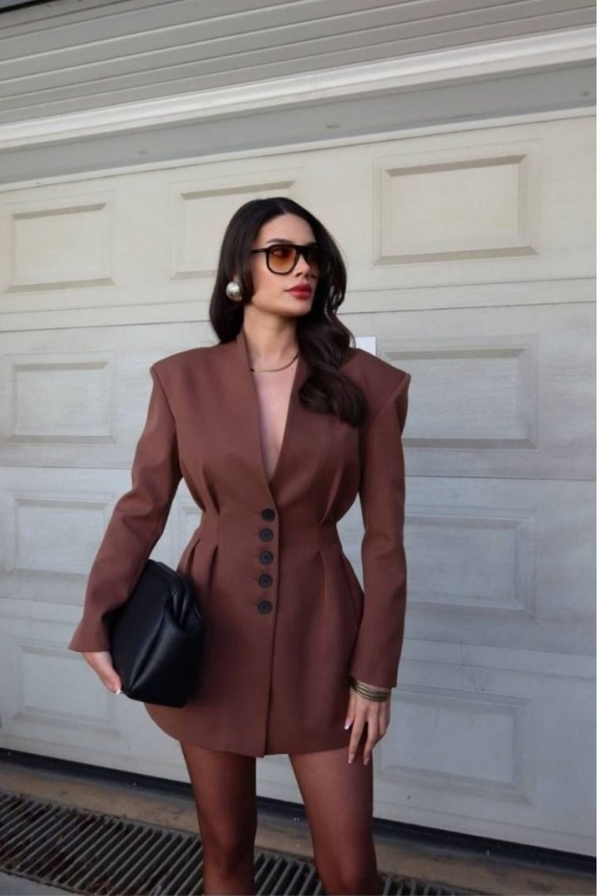 Düğme Detaylı Blazer Ceket ve Şort Etek Takım – Kahverengi