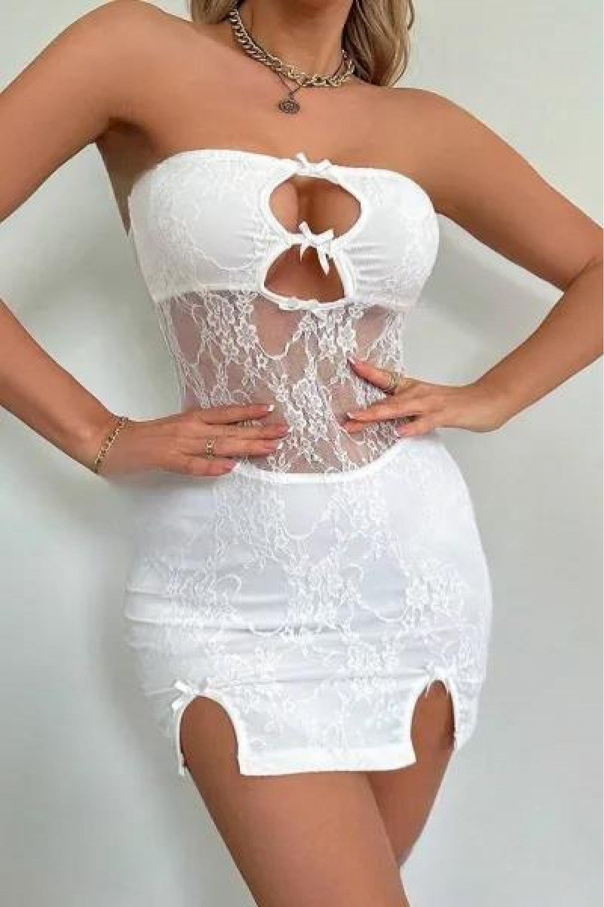 Beyaz Dantel İşlemeli Göğüs Dekolteli Seksi 5081 S/M