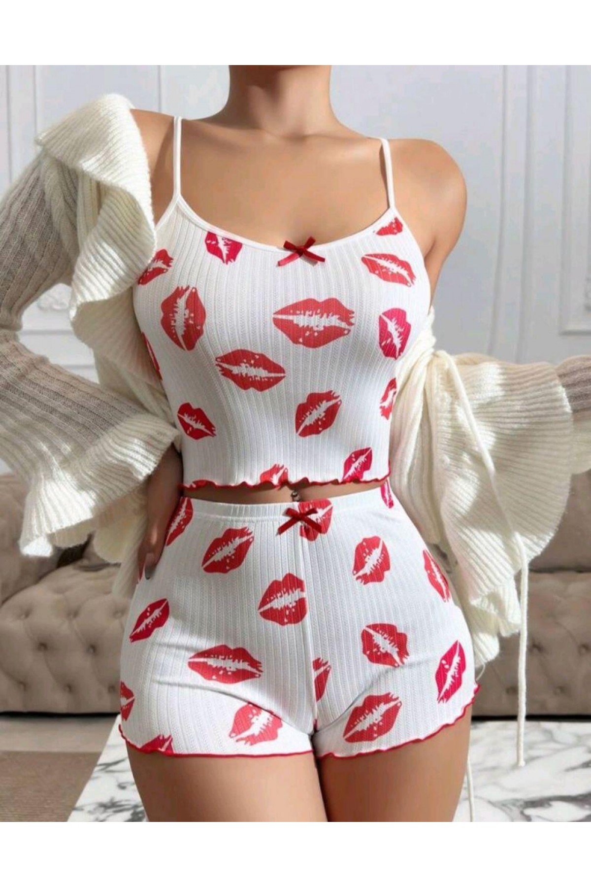 Kadın Beyaz Dudak Desenli Seksi Gecelik Takım 6642 S/M