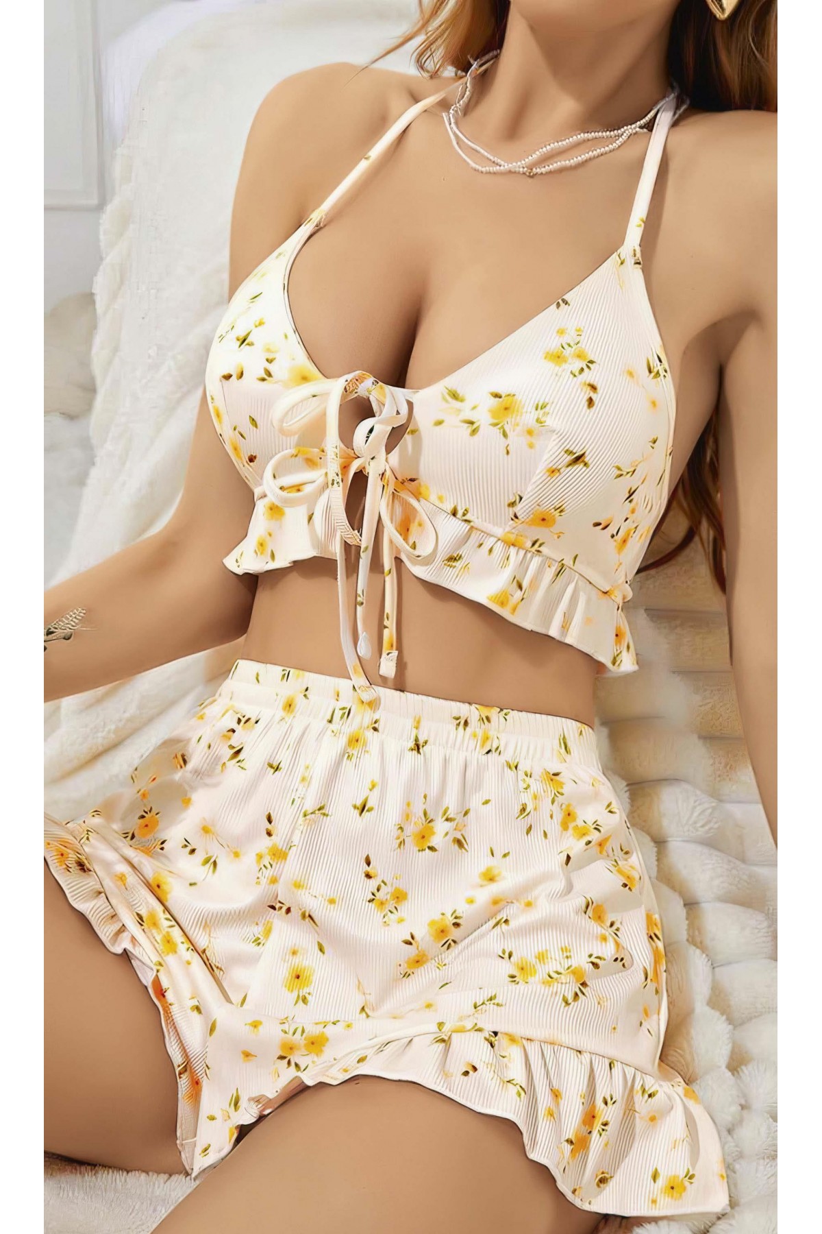 Kadın Çiçekli Ekru Askılı Şortlu Pijama Takım 6646 L/XL