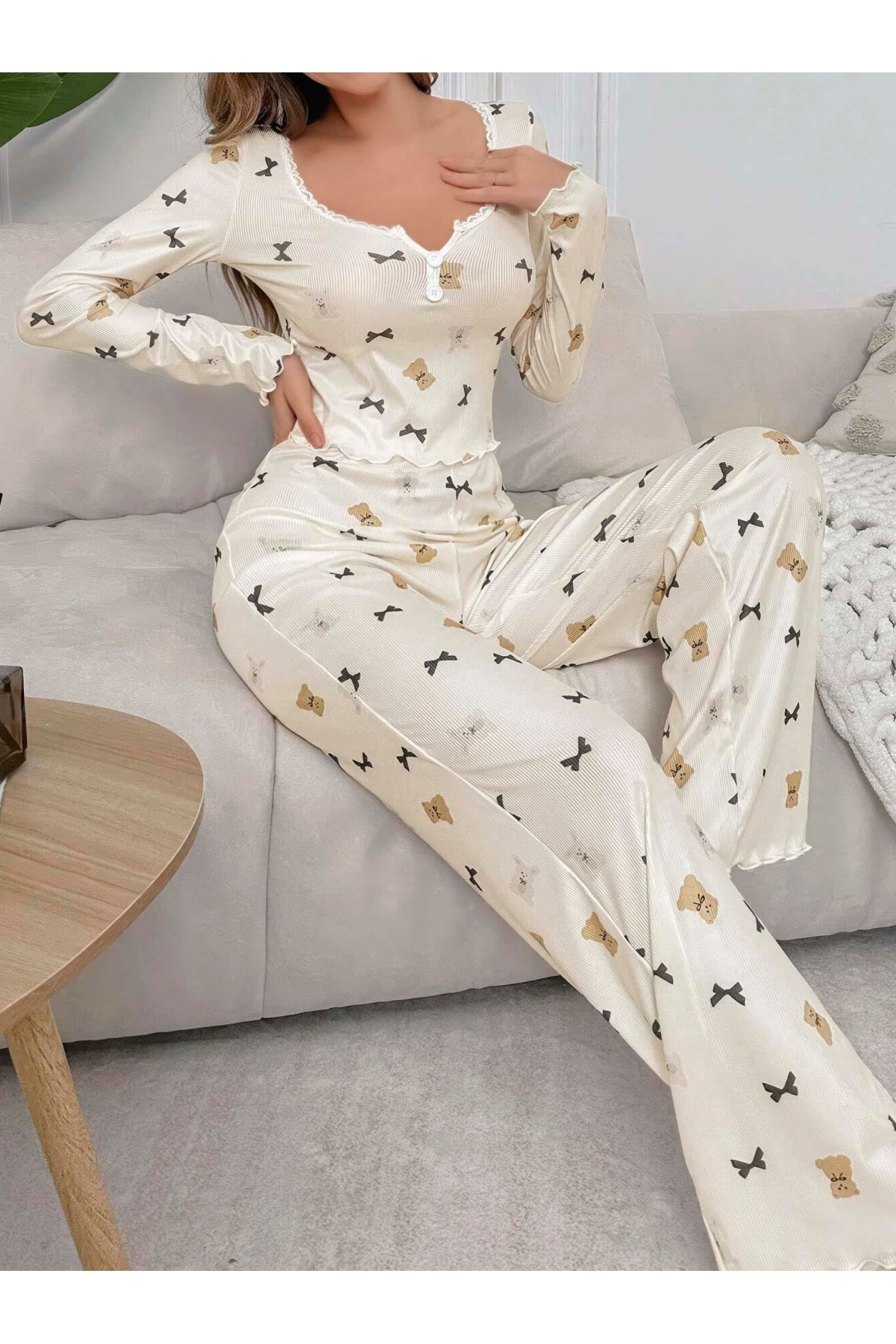 Kadın Ekru Ayıcık ve Fiyonk Desenli Yumuşak Pamuklu Uzun Pijama Takımı 5129 L/XL