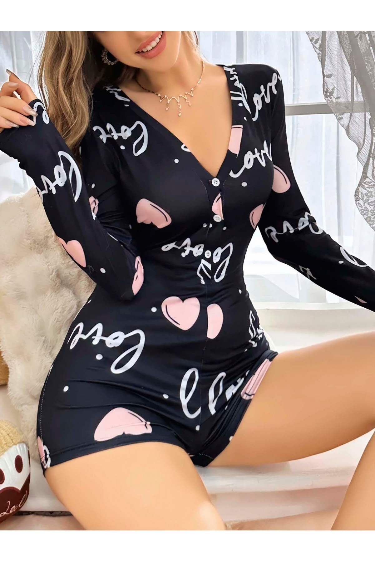 Kadın Siyah Kalp Desenli Love Yazılı Pijama Tulumu 5124 SİYAH