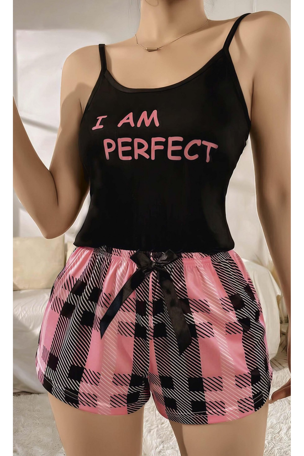 Kadın Siyah Kare Desenli Askılı Şortlu Pijama Takım 6652 SİYAH