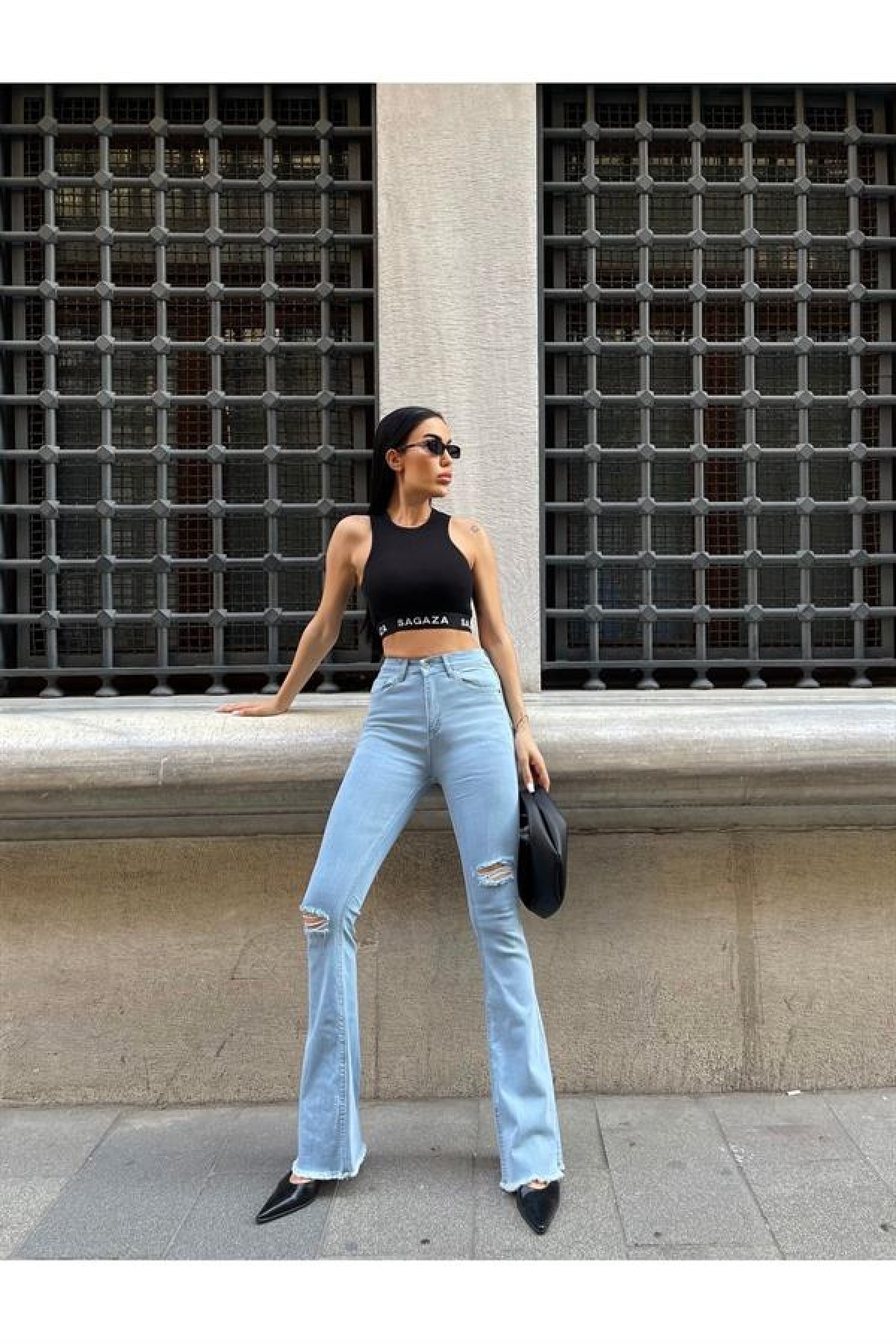 İspanyol Paça Lazerli Kesim Kadın Jean 38